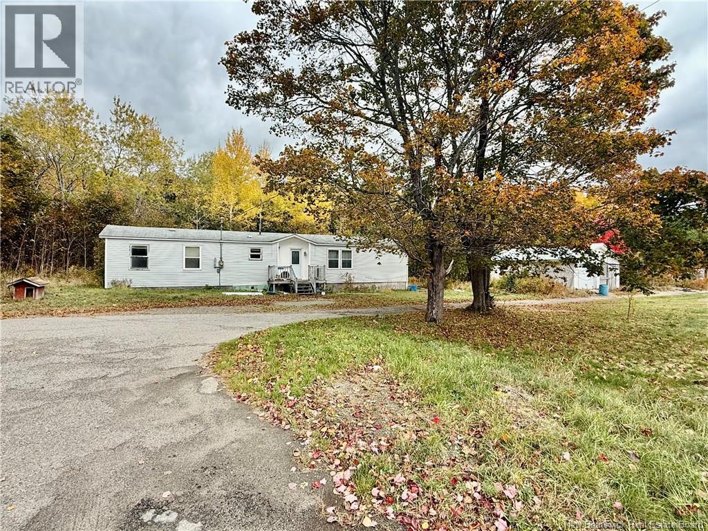3049 Route 760, Bethel, NB E5C 0G3