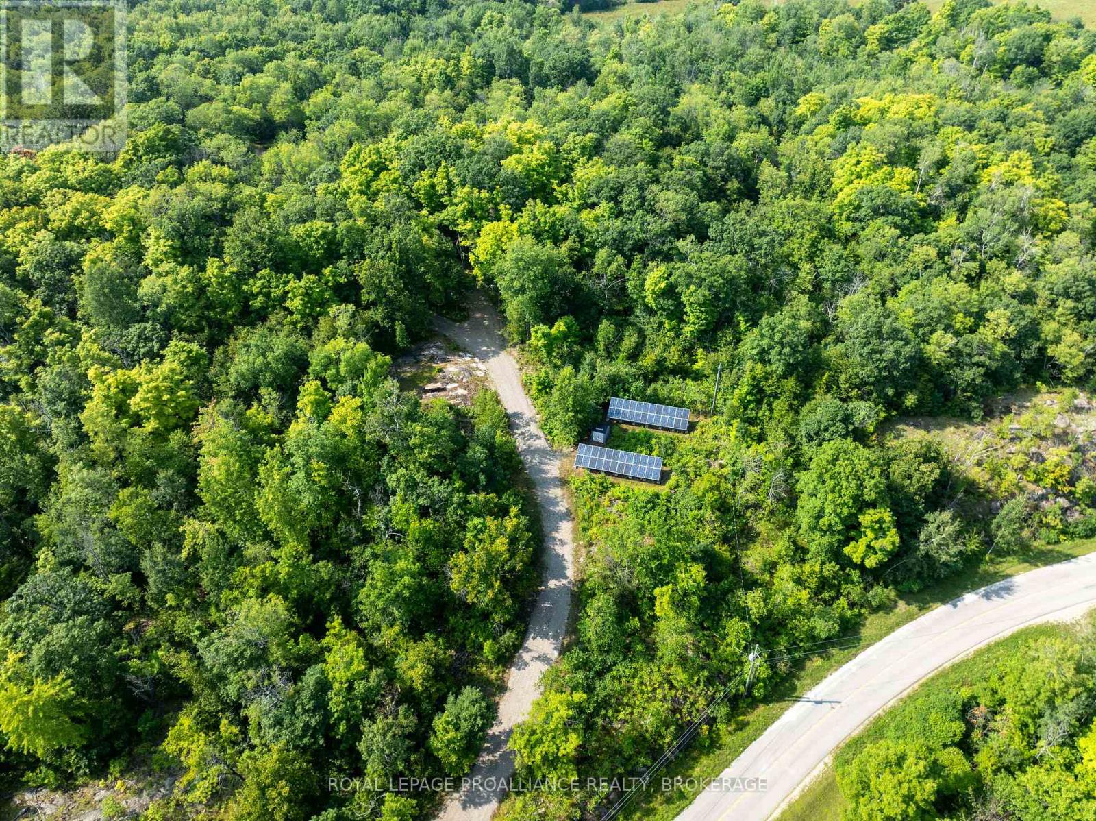572 Oak Bluffs Rd, Frontenac Frontenac South, ON K0H 2B9