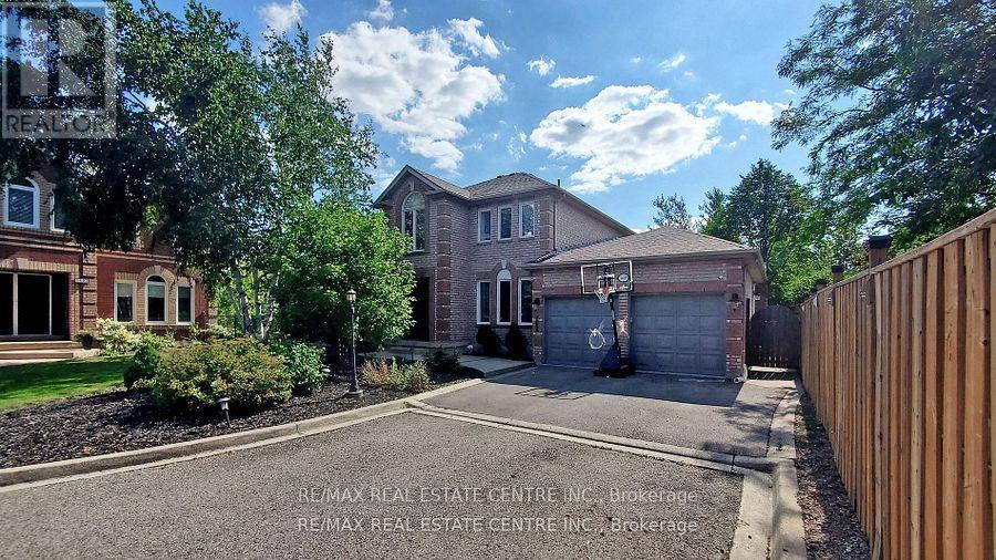 3408 Trelawny Cir, Mississauga, ON L5N 6N6