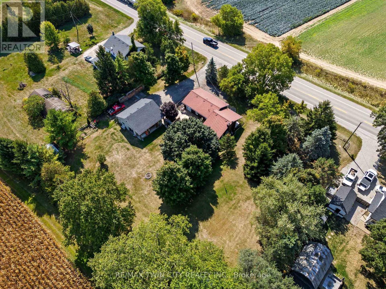 394 Bishopgate Rd, Brant, ON N3R 0B8