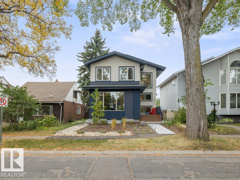 77 Ave Nw Unit 9817, Edmonton, AB T6E 1M3