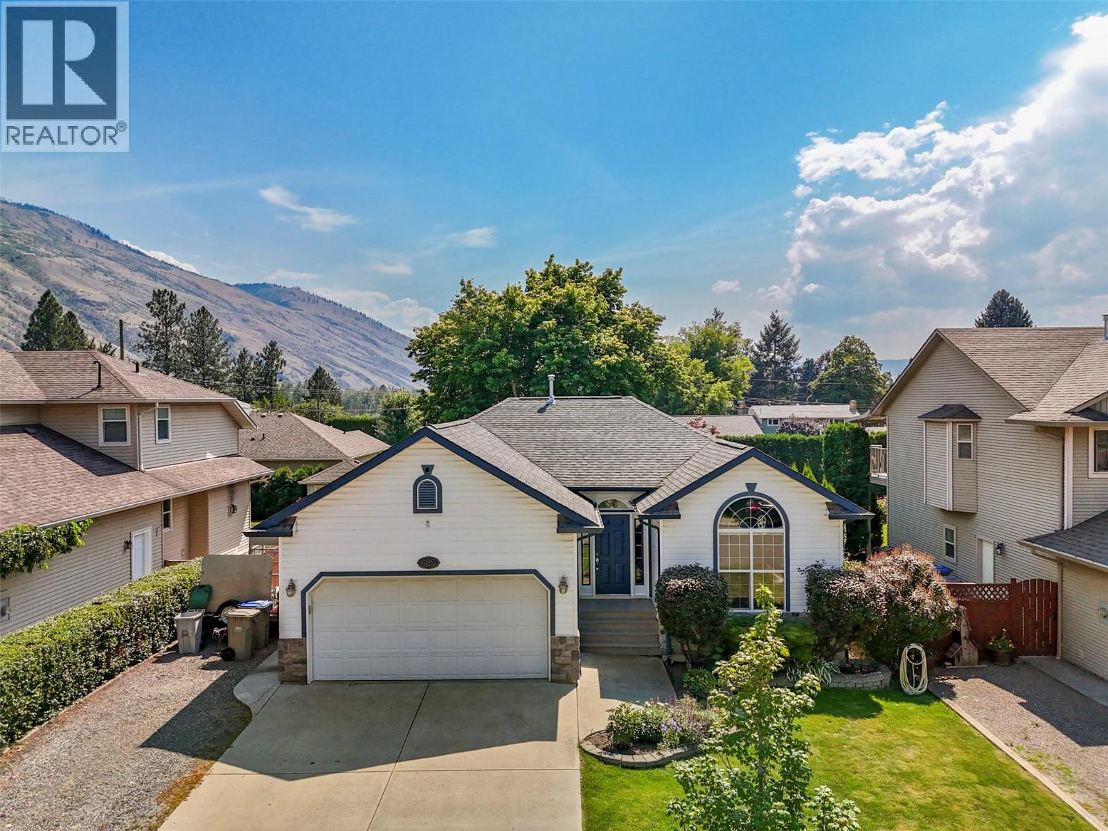 625 Mccurrach Pl, Kamloops, BC V2B 8R1