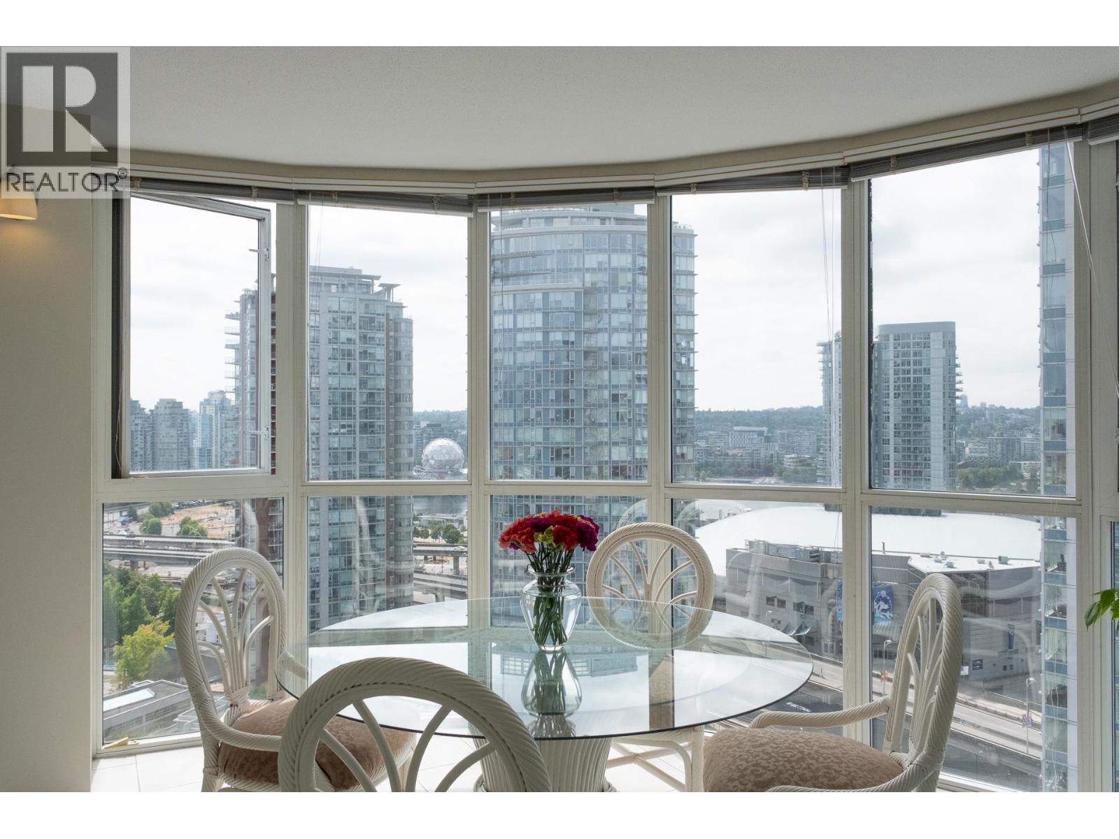 183 Keefer Place Unit 2204, Vancouver, BC V6B 6B9