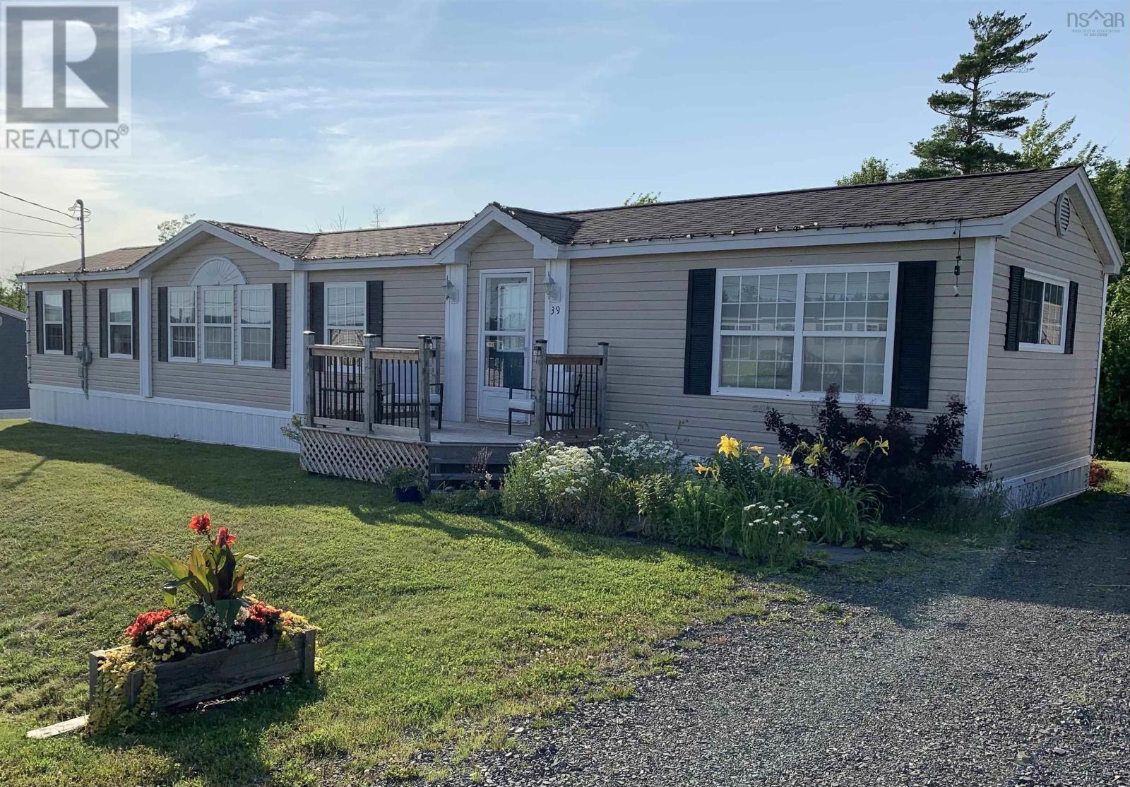 39 Johns Pass, Antigonish, NS B2G 0B4
