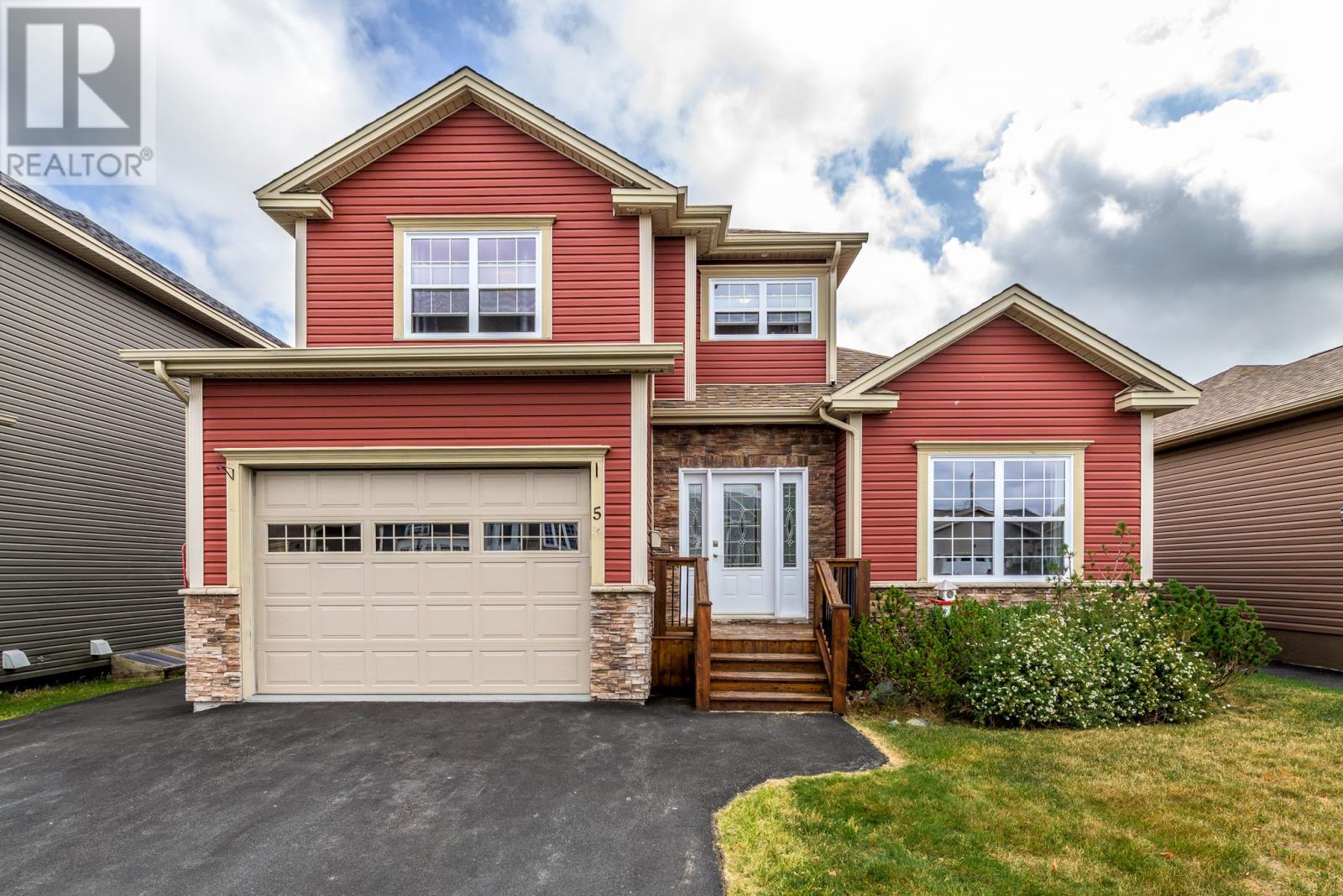 5 Sitka St, St. John's, NL A1H 0J6