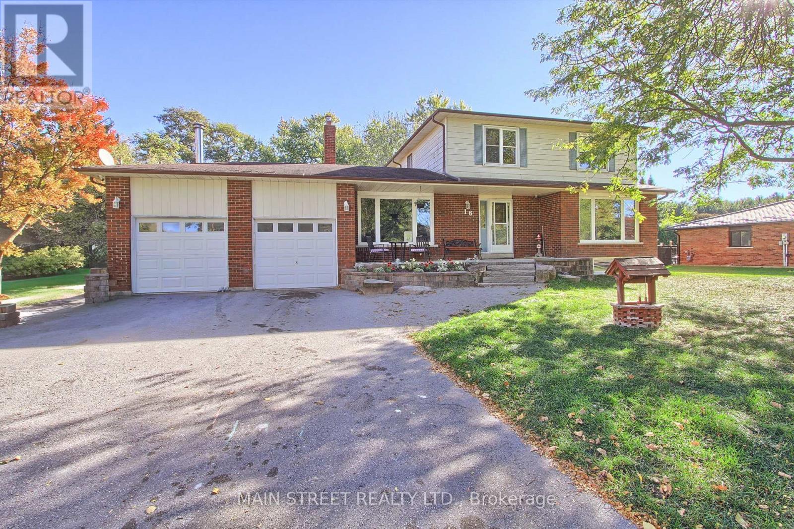 16 Ramsay St, East Gwillimbury Holland Landing, ON L0G 1H0