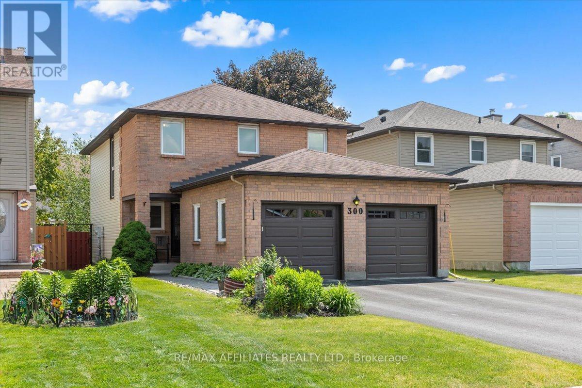 300 Sylvie Ter, Ottawa, ON K1E 3M2