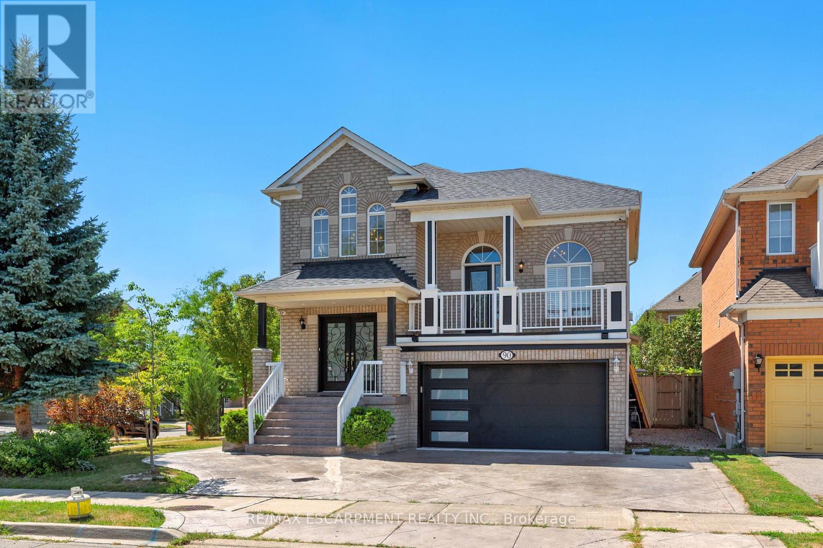 90 Genoa Rd, Vaughan, ON L6A 2Y4