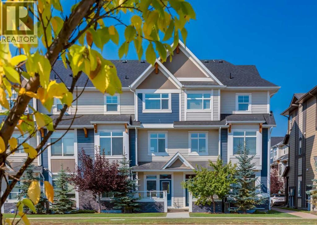 85 Street Sw Unit 833, Calgary, AB T3H 1Y1