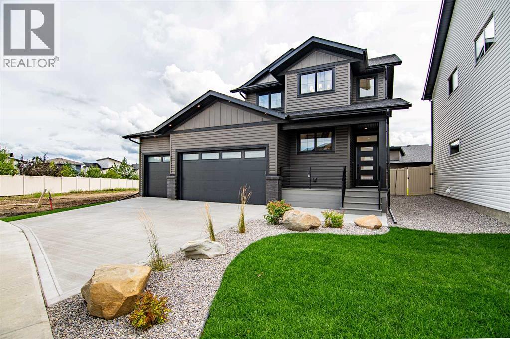 39 Eaton Cres, Red Deer, AB T4P 3E2