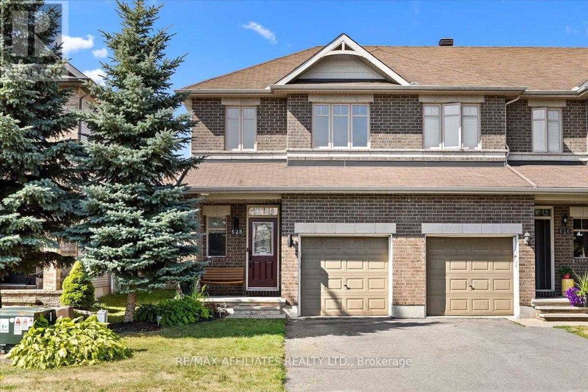 628 Everlasting Cres, Ottawa, ON K4A 0K1