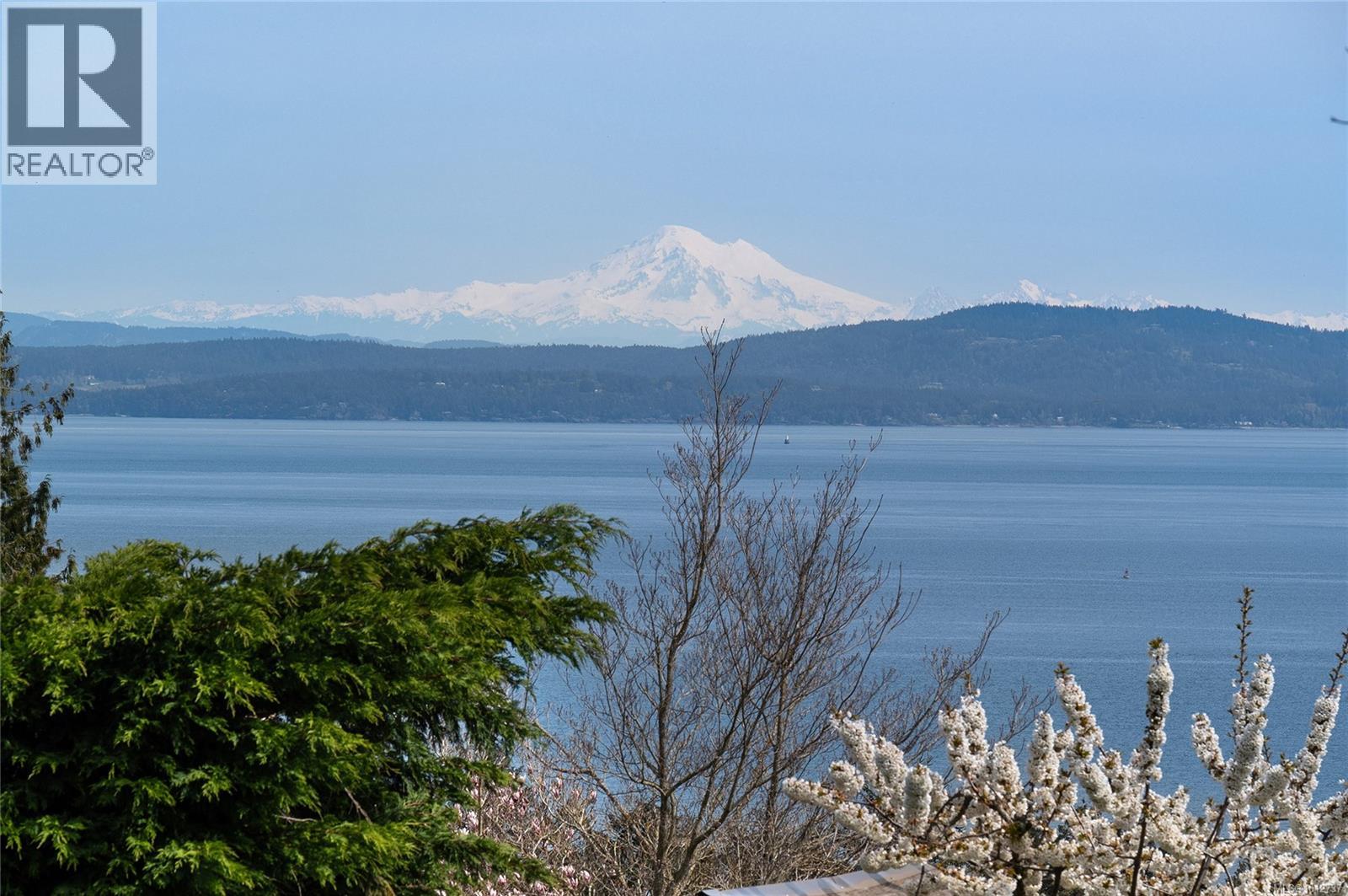 805 Yole Pl, Saanich, BC V8Y 3B1