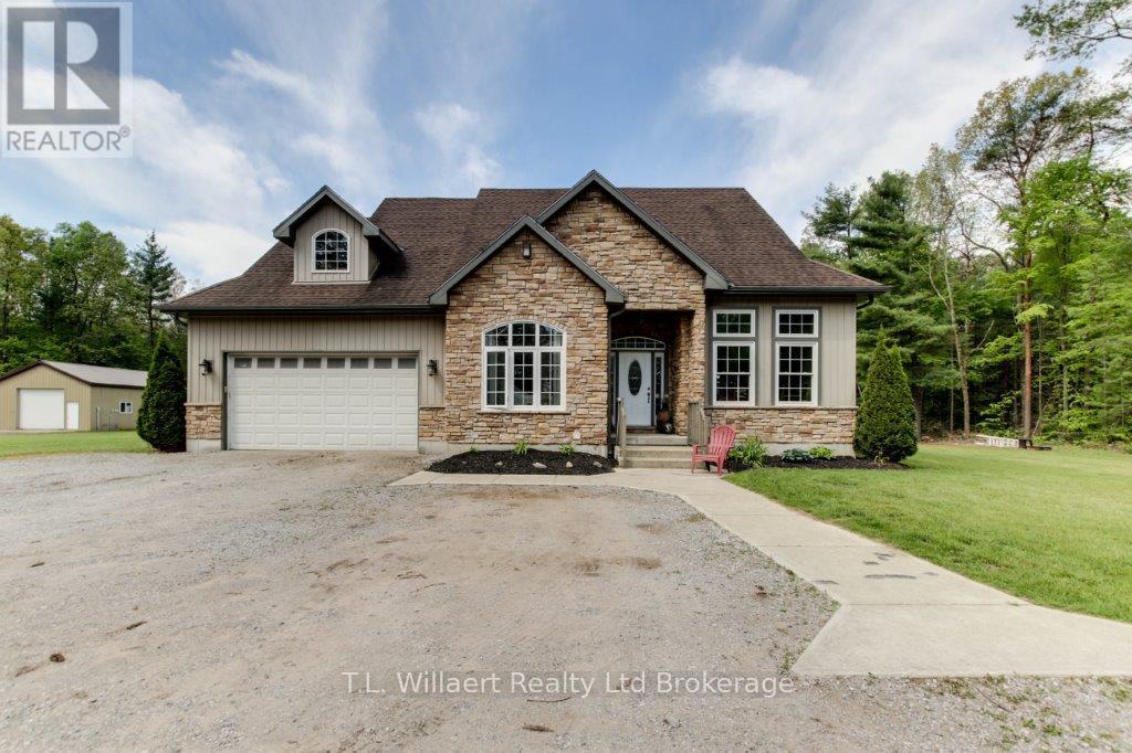 21 Charlton St, Norfolk Simcoe, ON N3Y 4J9