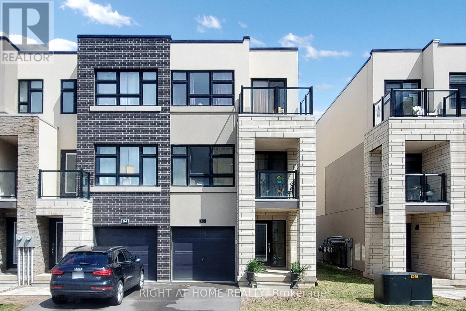 85 1121 Cooke Blvd, Burlington, ON L7T 0C4