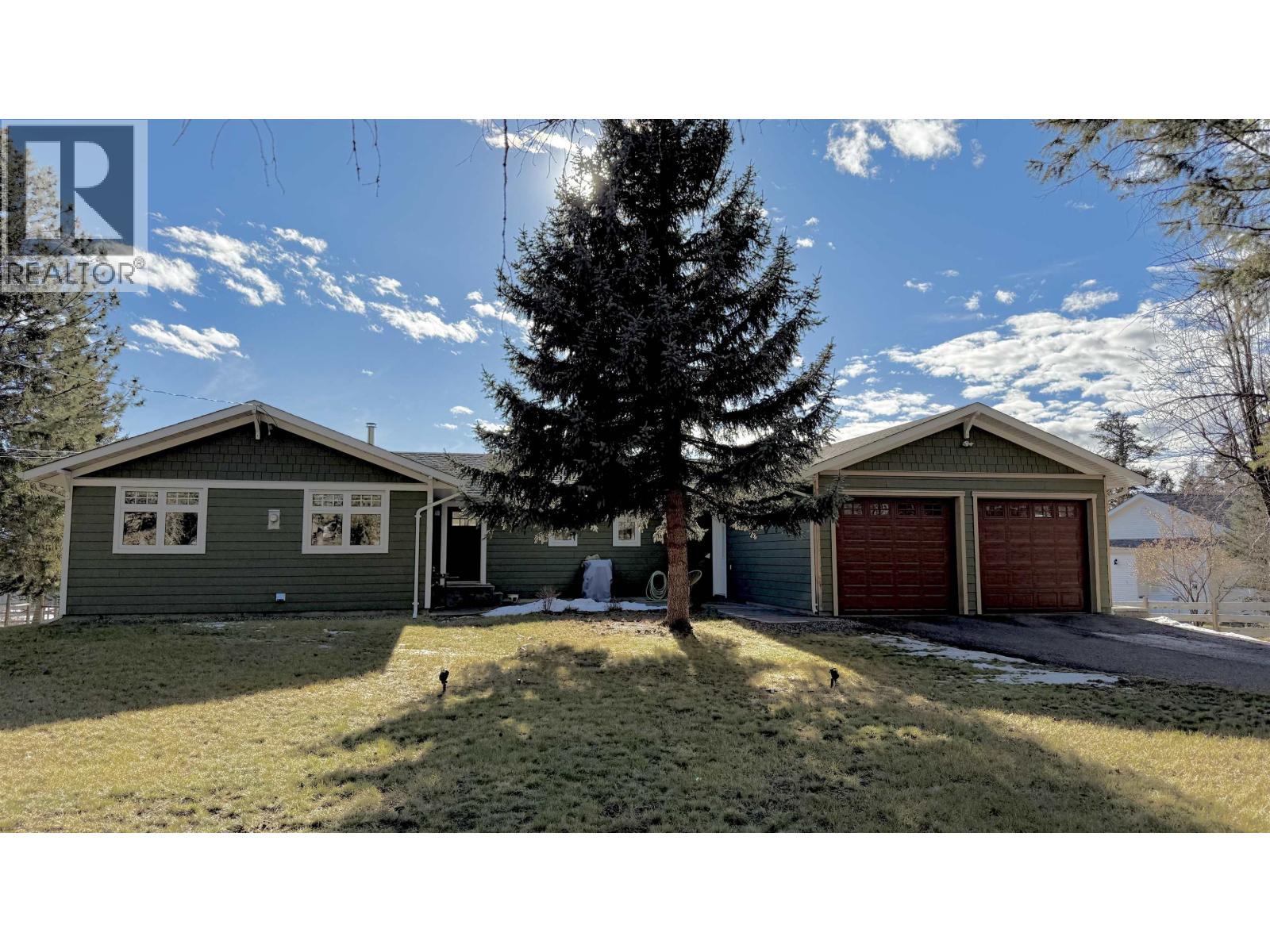 5450 Donsleequa Court, 108 Mile Ranch, BC V0K 2Z0