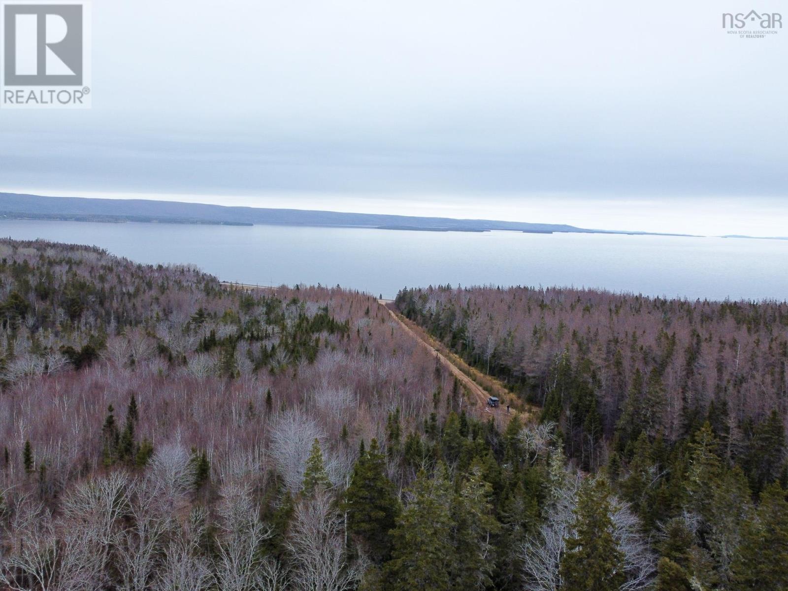 West Bay Highway, Dundee, NS B0E 3K0