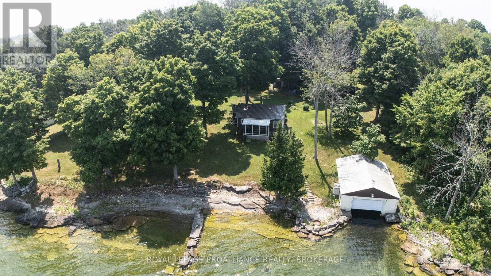 148 Cottage Ln, Frontenac Islands, ON K0H 2Y0