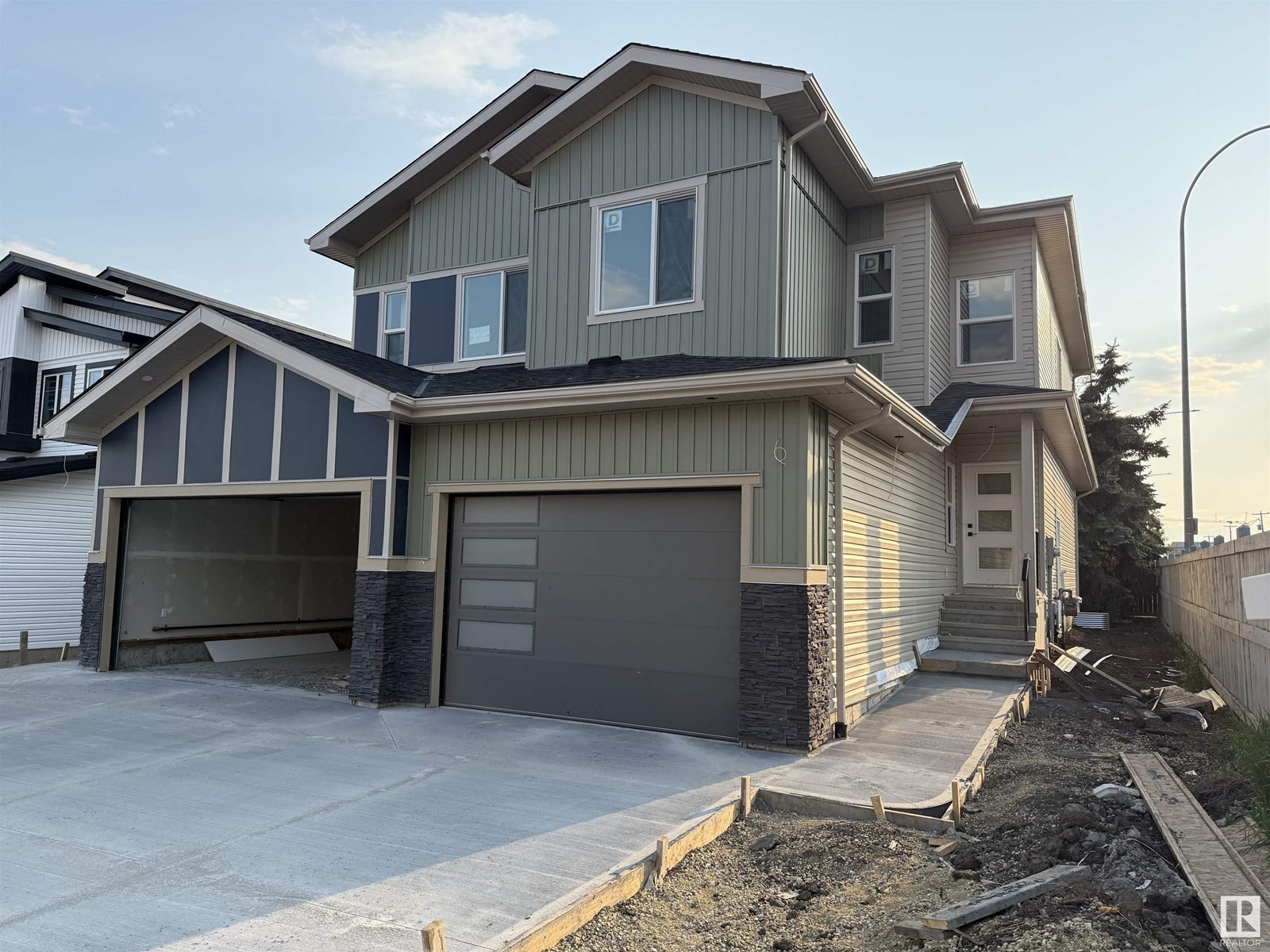 46 St Unit 4912, Beaumont, AB T4X 1H9