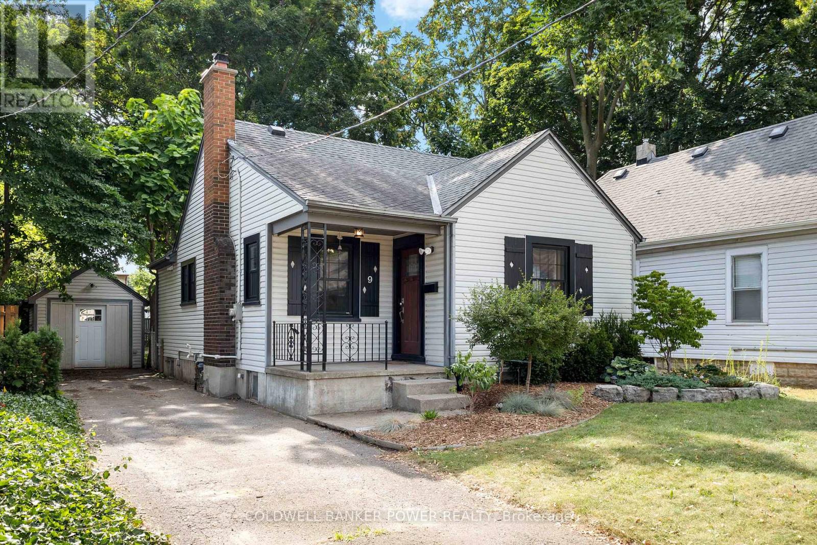 9 Wolseley Ave, London, ON N5Y 2K7