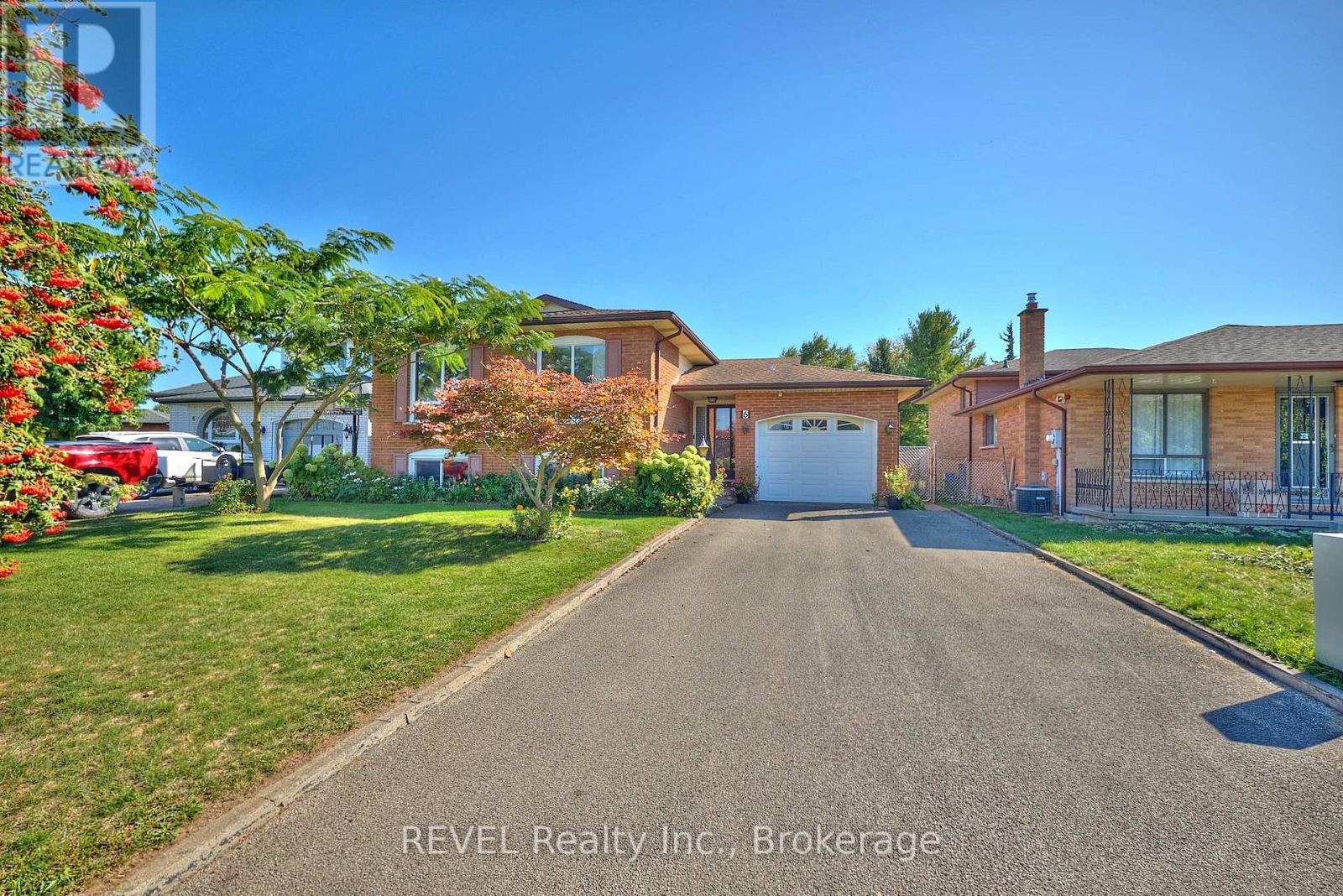 6 Charleen Cir, St. Catharines, ON L2M 7G6