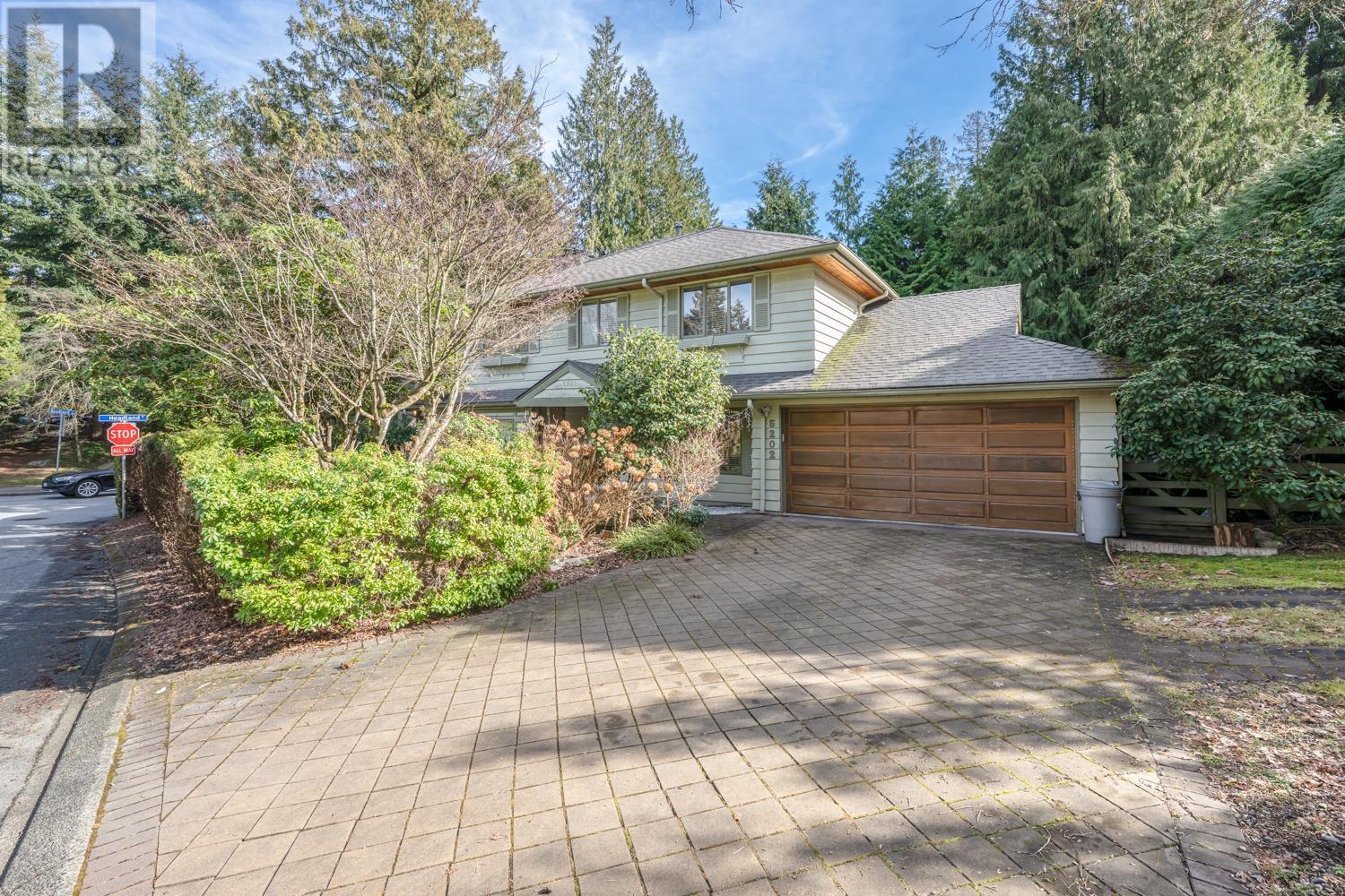 5202 Sprucefeild Rd, West Vancouver, BC V7W 2X6