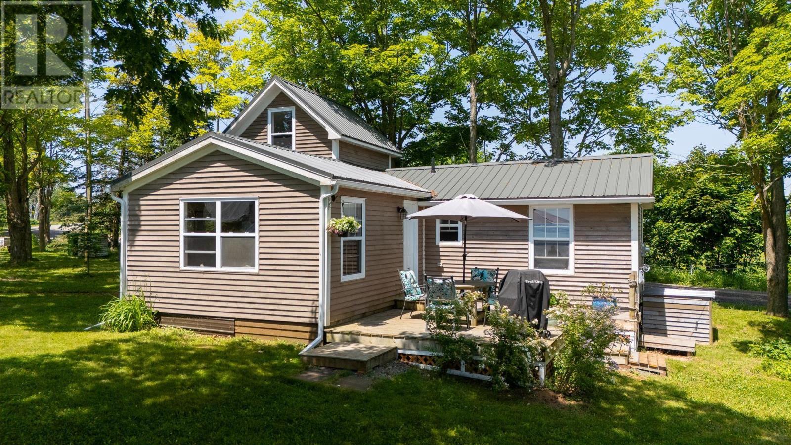 330 Longspell Rd, Kingsport, NS B0P 1H0