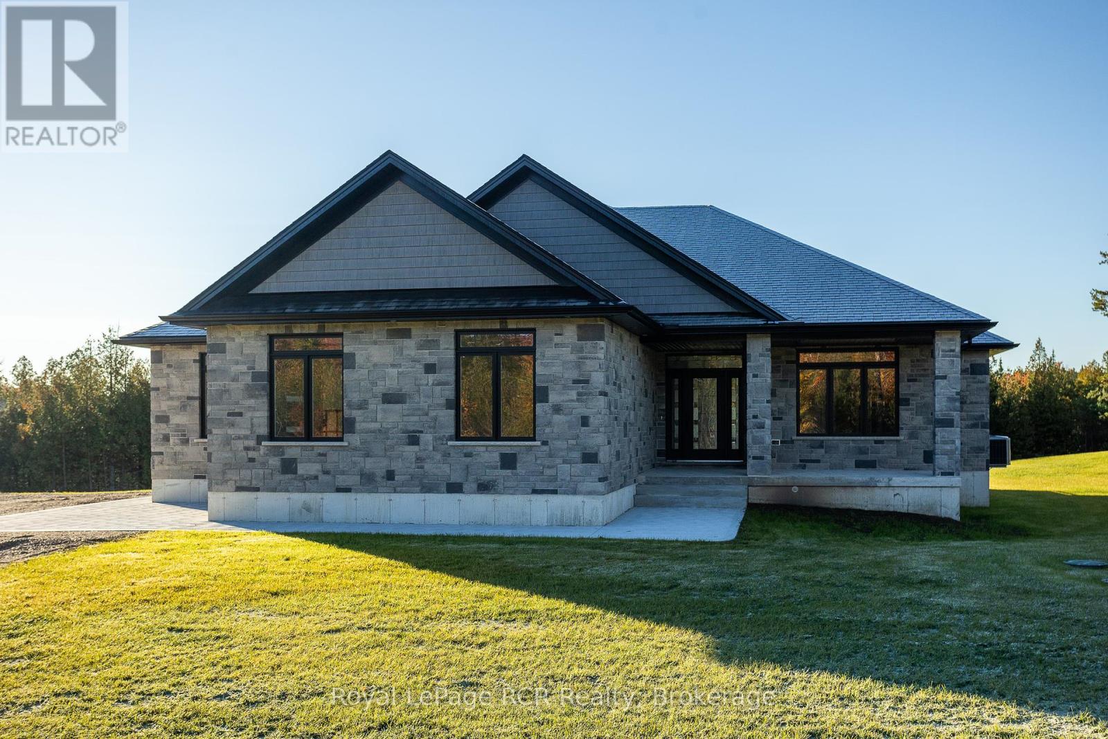 195 Boyd Lake Rd, West Grey, ON N0G 1S0