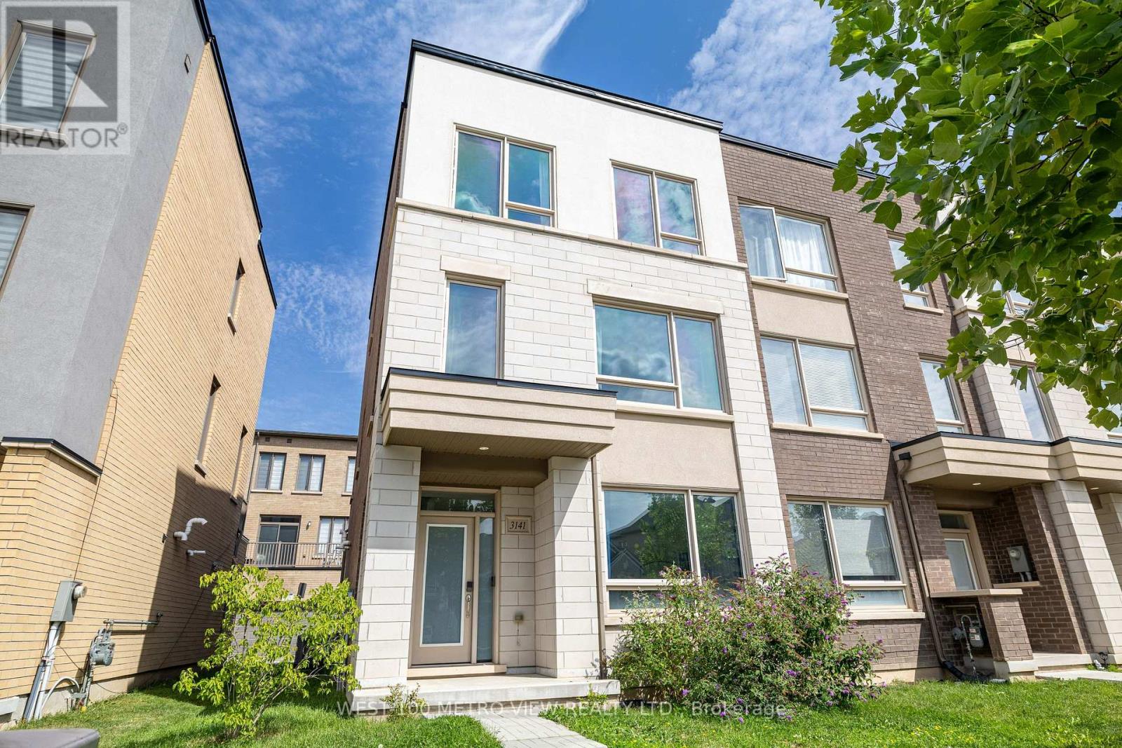 3141 Ernest Appelbe Blvd, Oakville, ON L6H 0N8