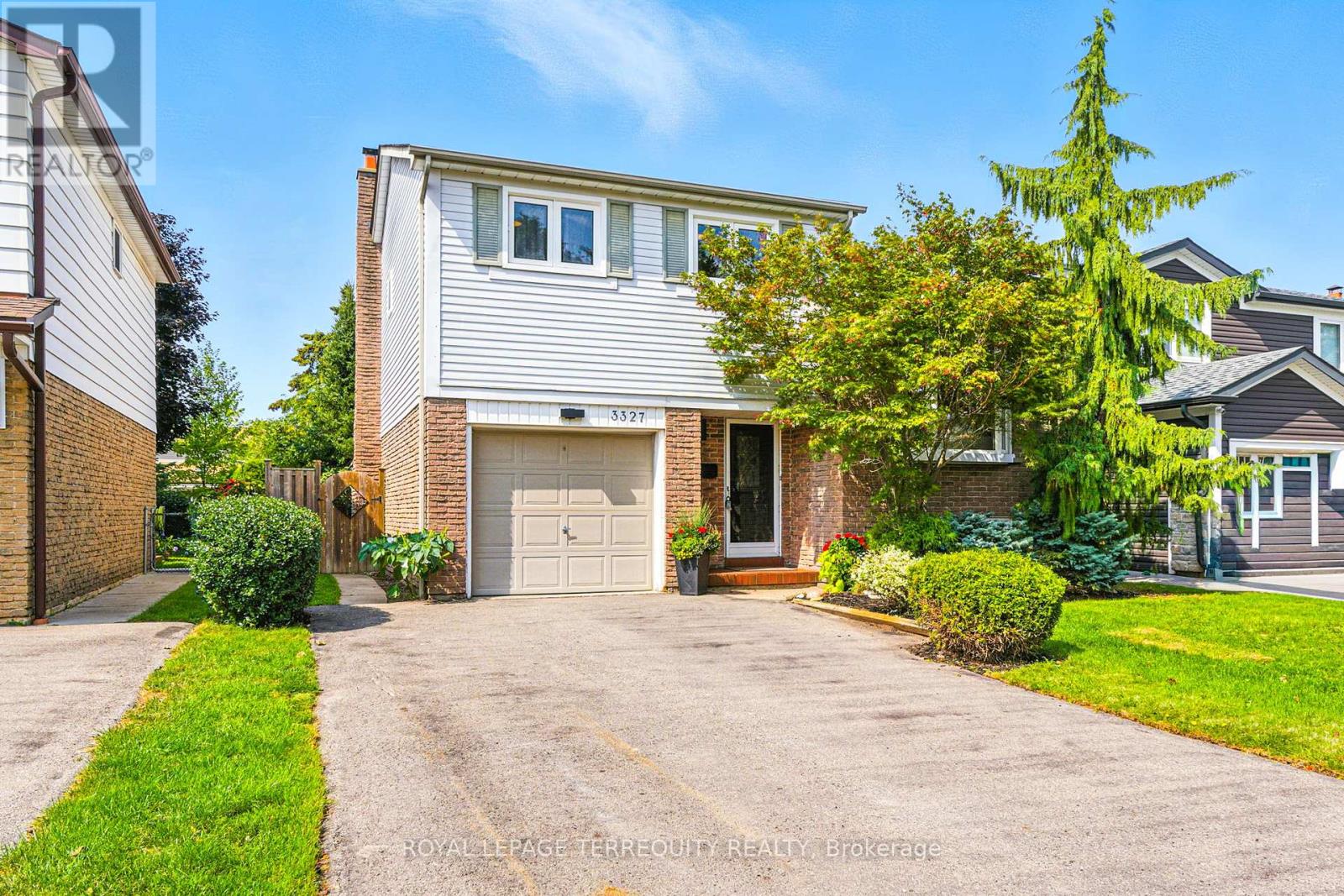 3327 Kings Masting Cres, Mississauga, ON L5L 1G5