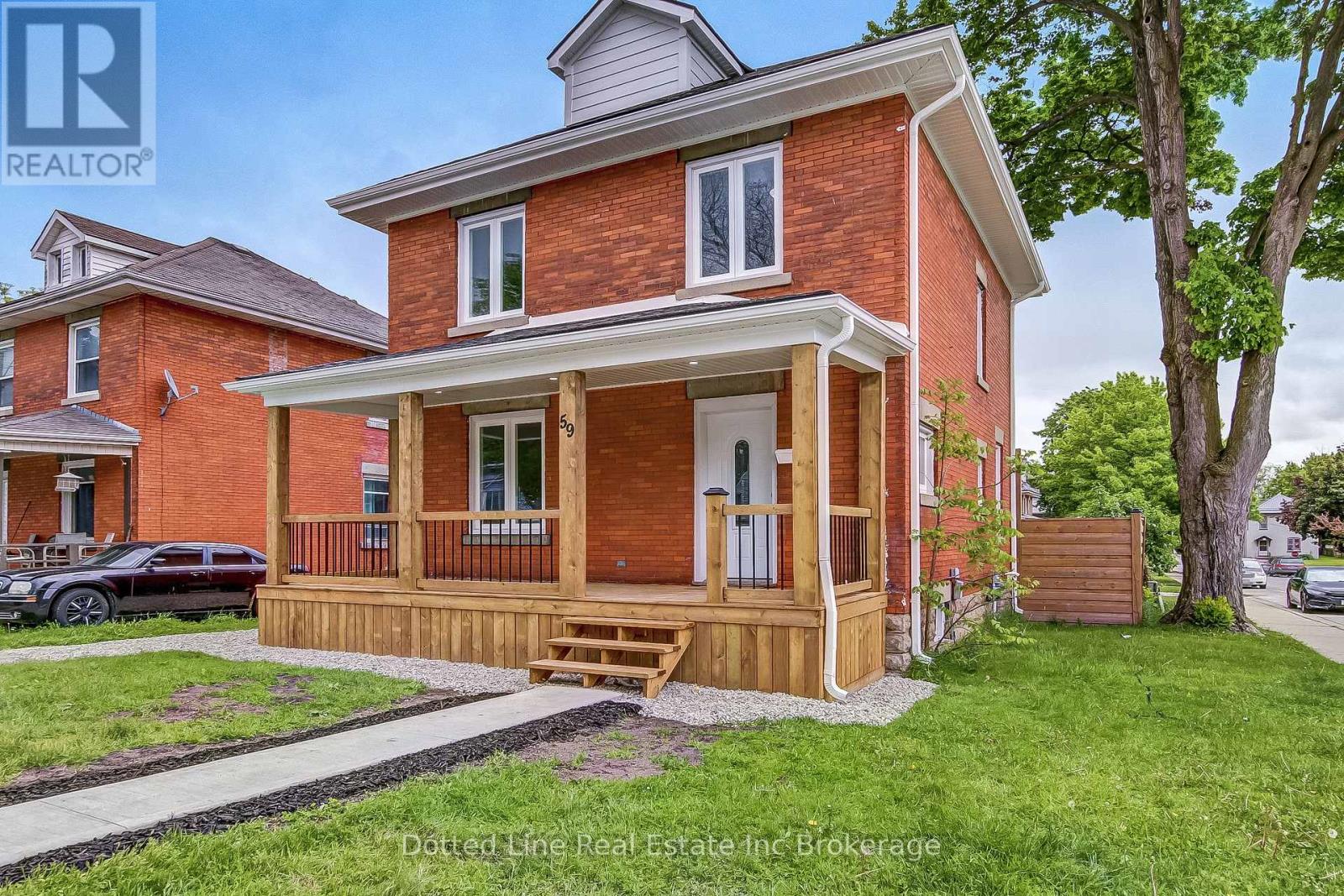 59 Brock St W, Tillsonburg, ON N4G 2A4