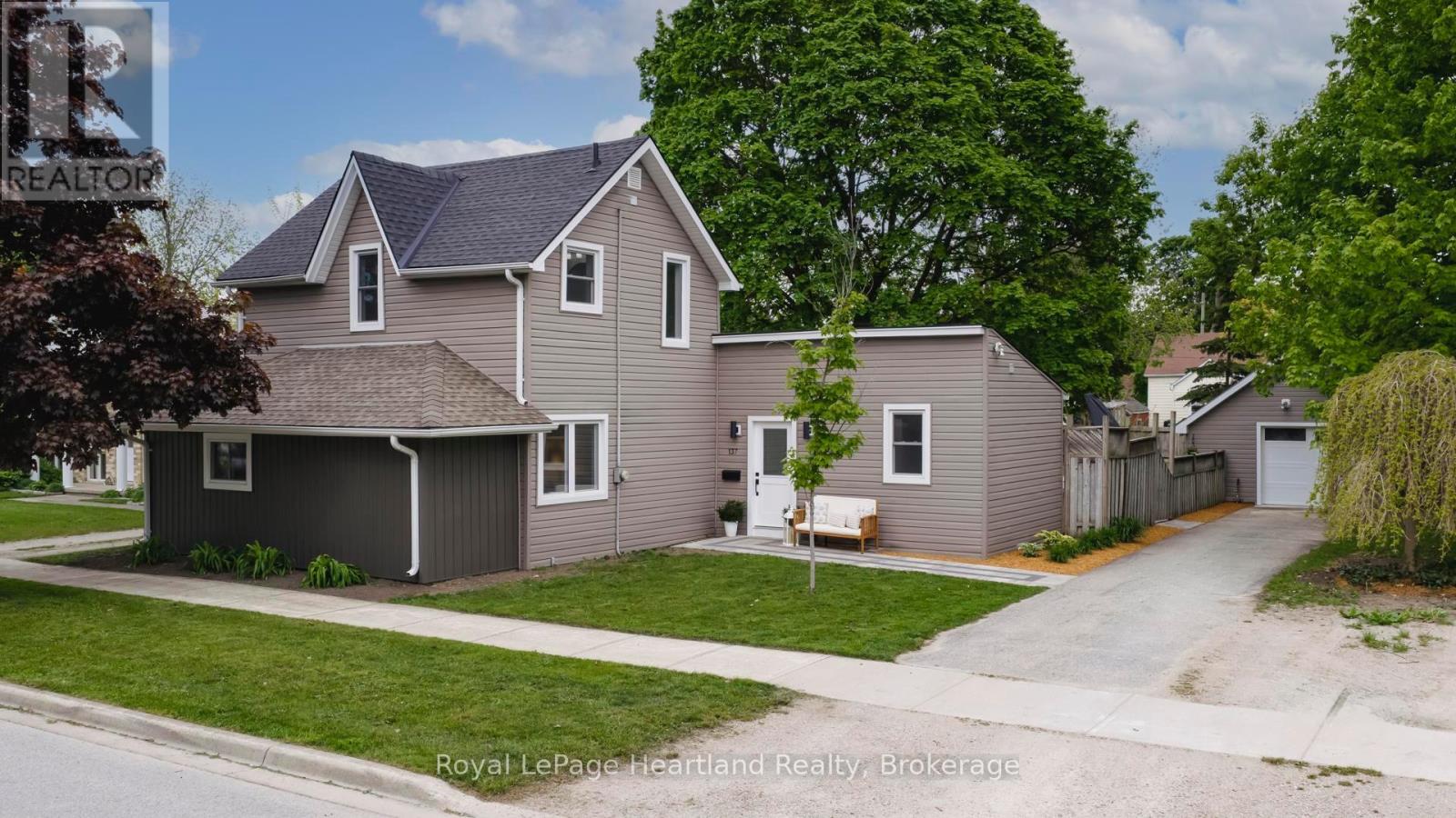 137 Palmerston St, Goderich, ON N7A 3E7