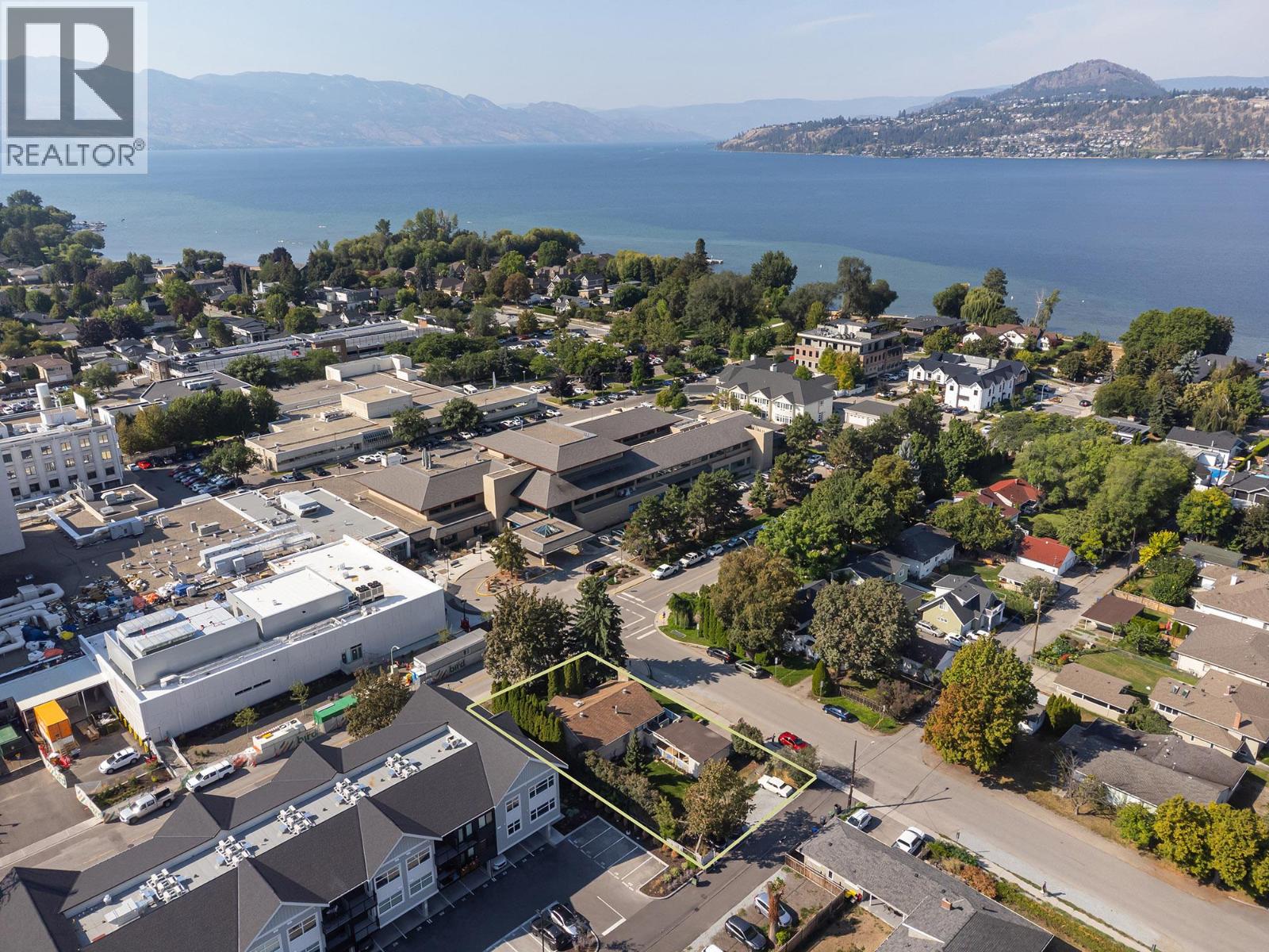 408 Royal Ave, Kelowna, BC V1Y 5L3
