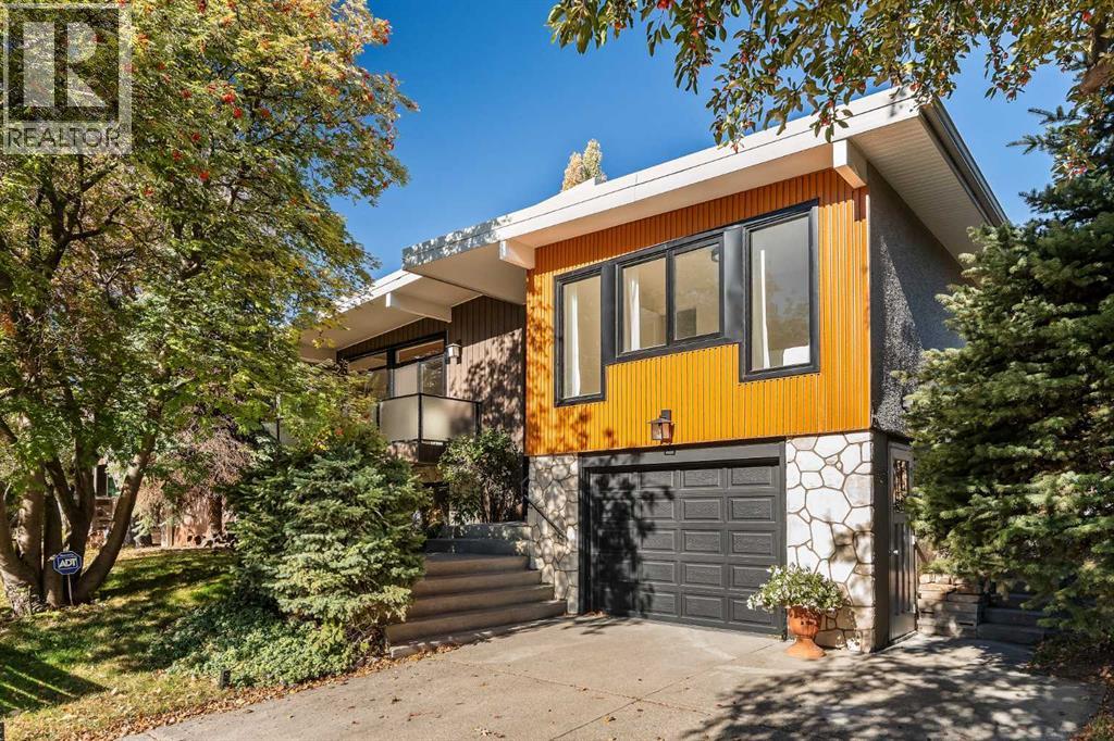 2332 Uxbridge Dr NW, Calgary, AB T2N 3Z6