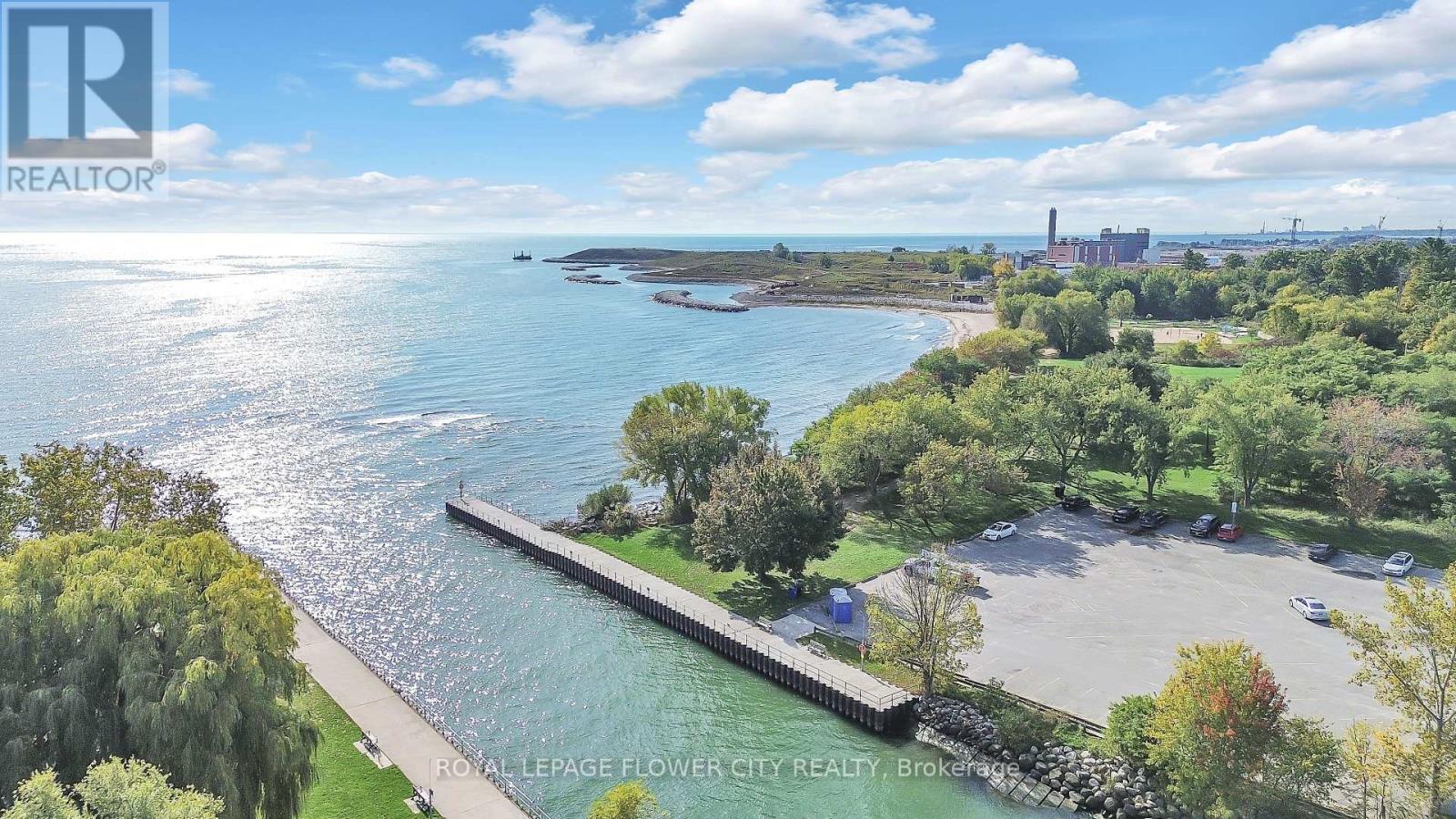 602 1515 Lakeshore Rd E, Mississauga, ON L5E 3E3