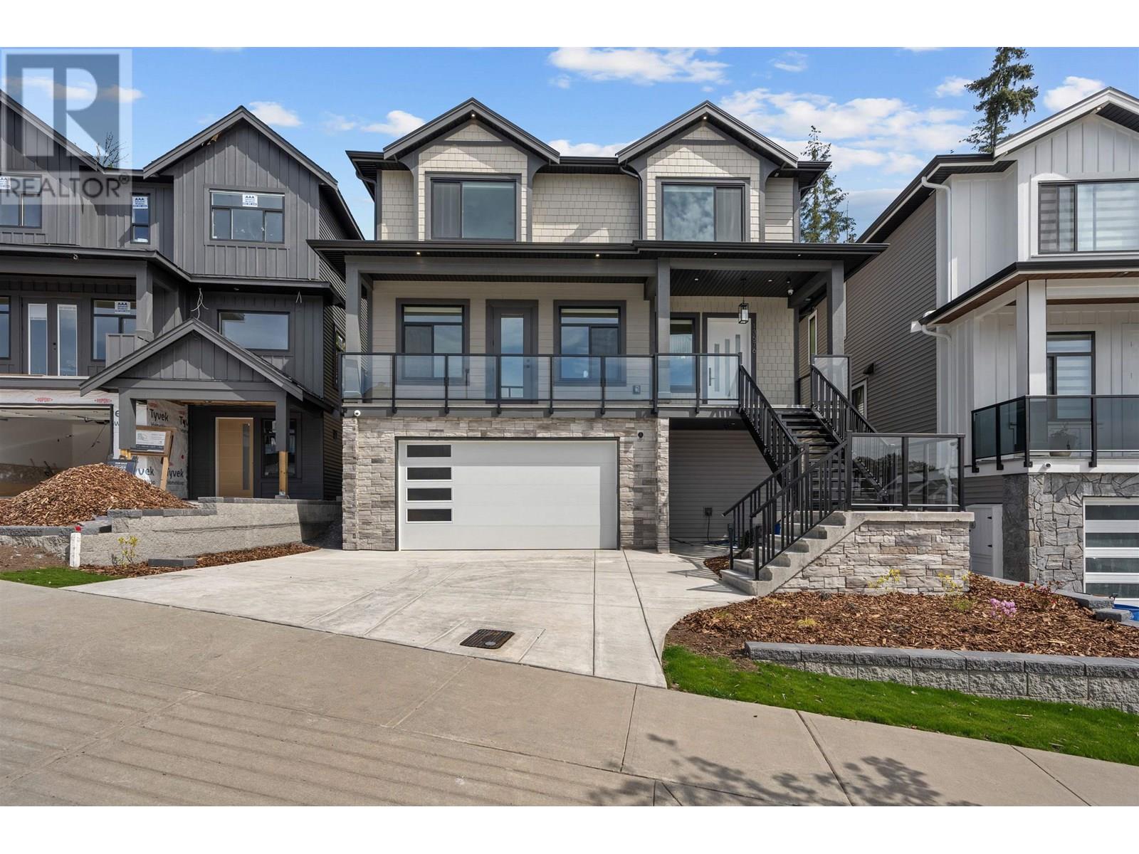 13576 Birdtail Dr, Maple Ridge, BC V4R 2P7