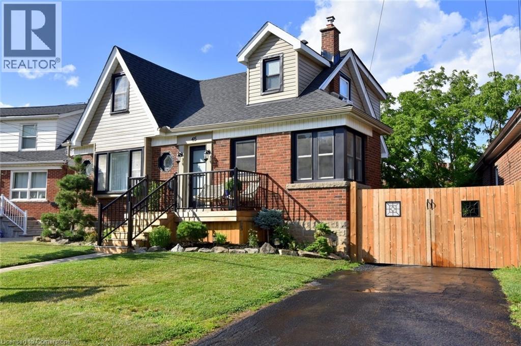45 Dunkirk Dr, Hamilton, ON L8K 4W9