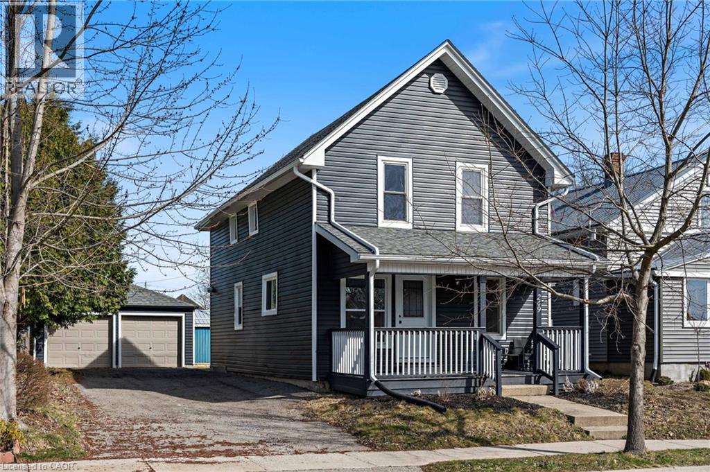 249 Chapel St, Simcoe, ON N3Y 1N8