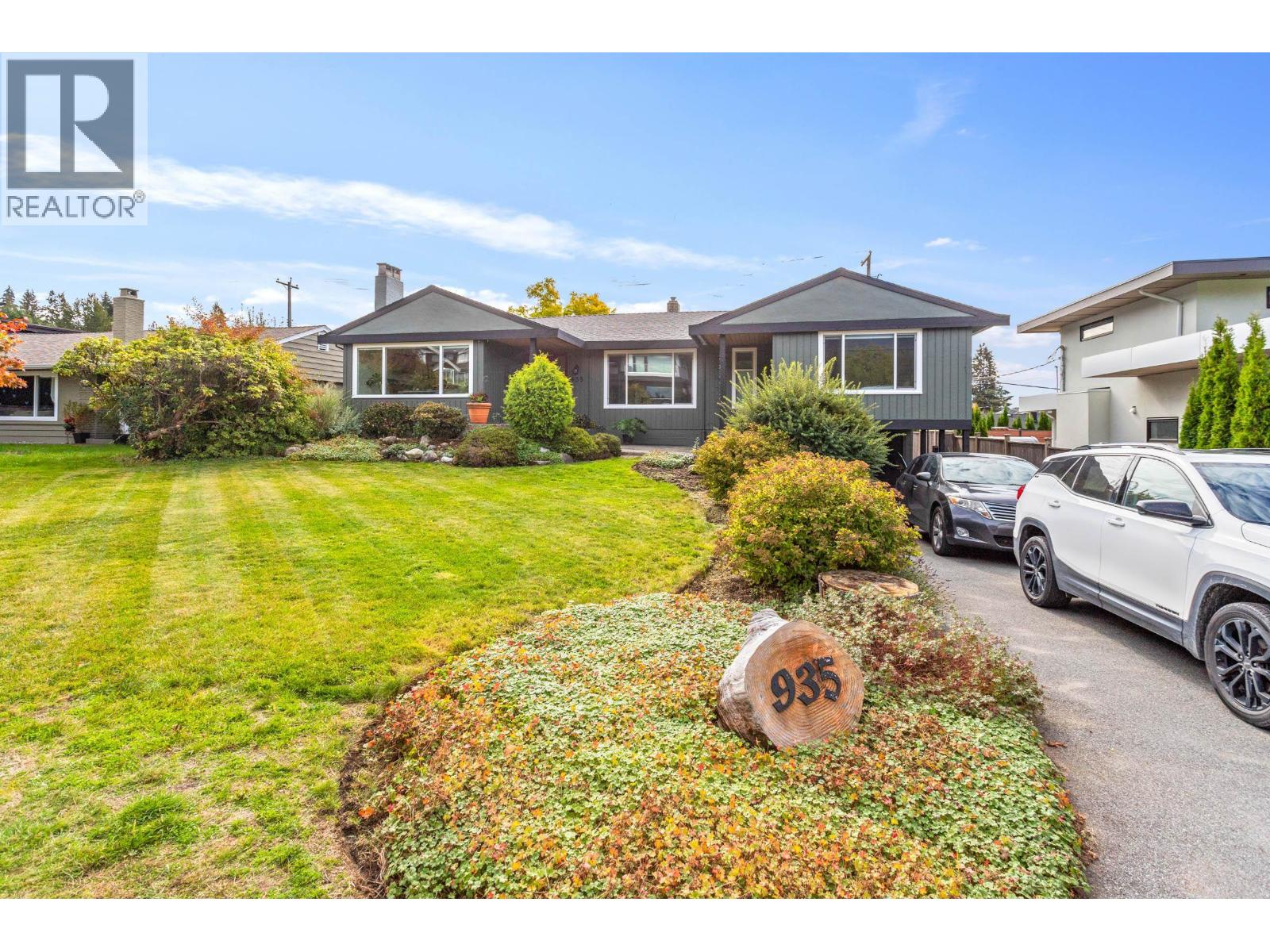 935 Beaconsfield Rd, North Vancouver, BC V7R 1S7