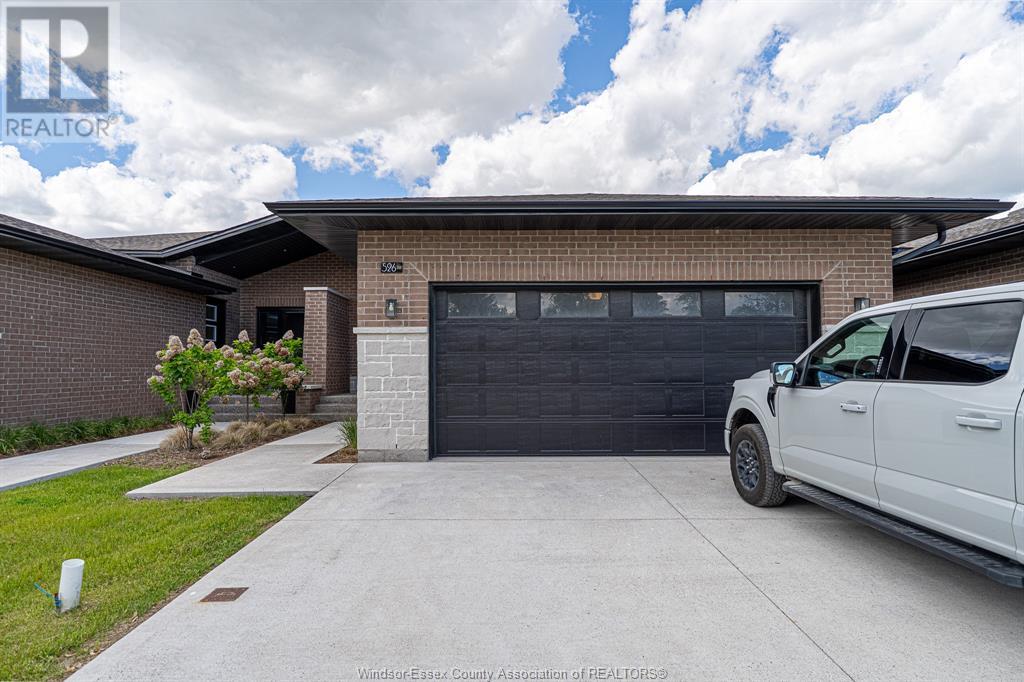 526 Lily Mac, Windsor, ON N6E 3N7