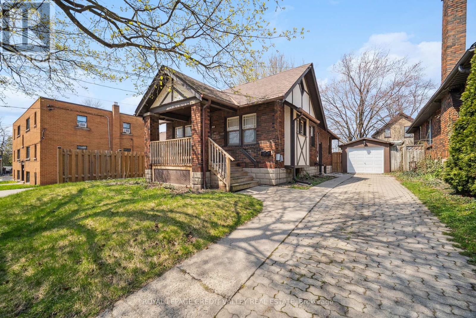 610 Wallace St, London, ON N5Y 3R7