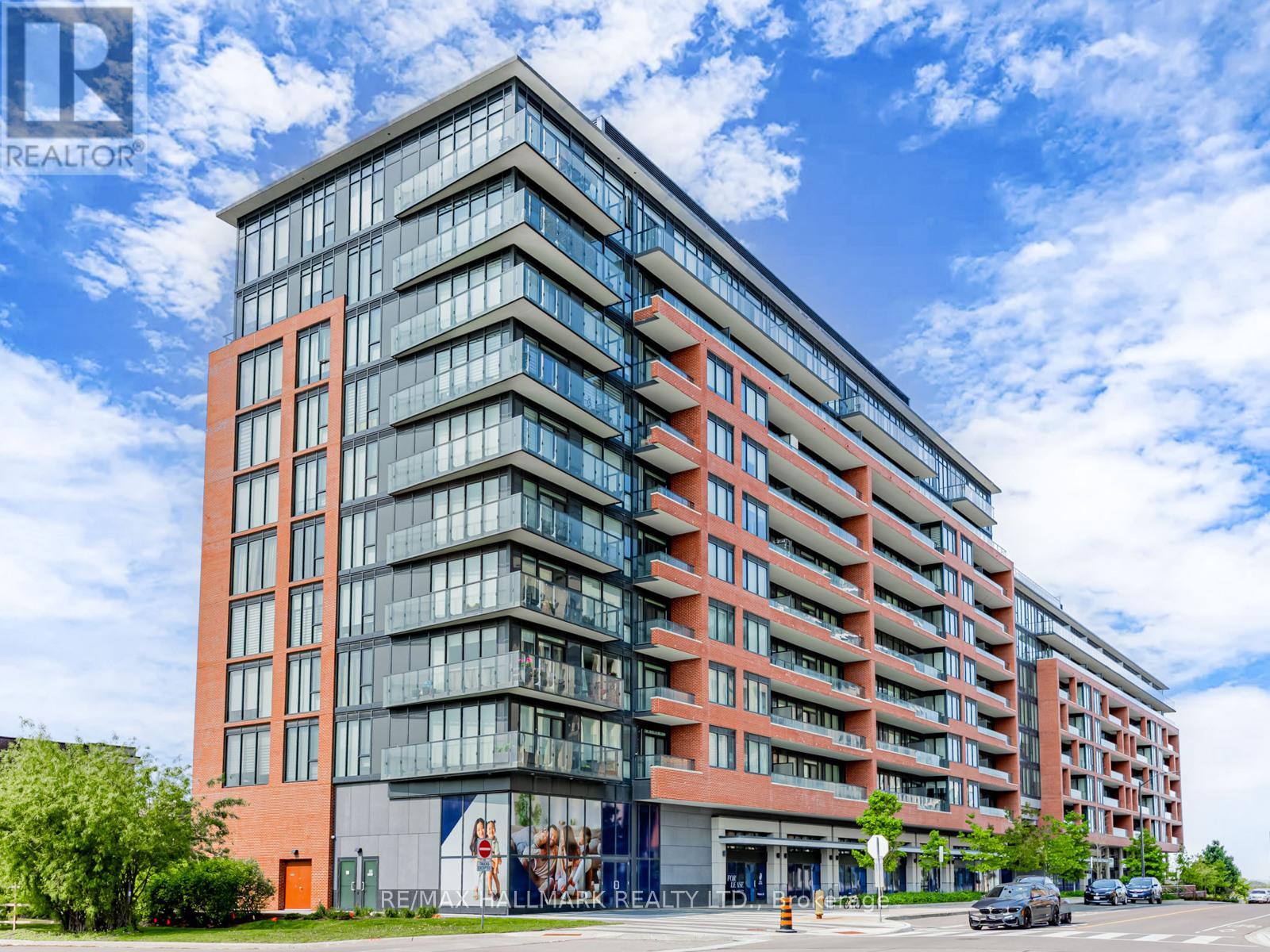 322 99 Eagle Rock Way, Vaughan, ON L6A 5A7