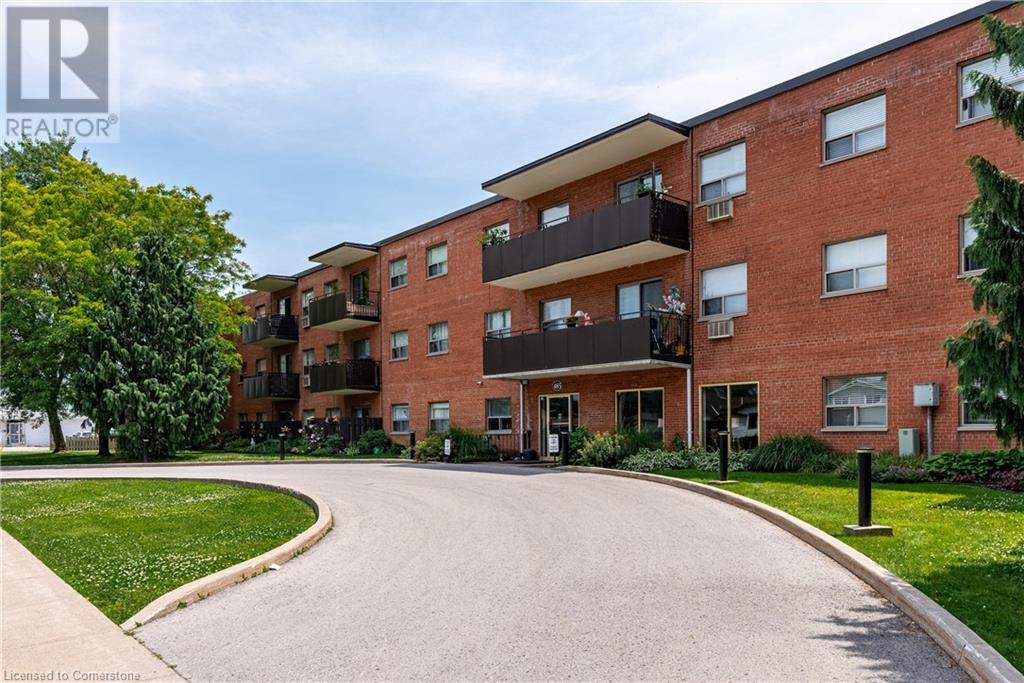 485 Thorold Road Unit 211, Welland, ON L3C 3X1