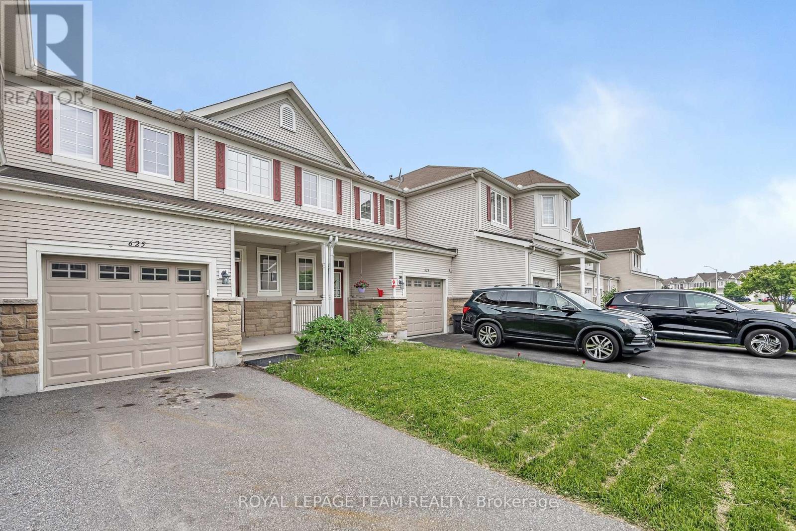 625 Pepperville Cres, Ottawa, ON K2M 0E8