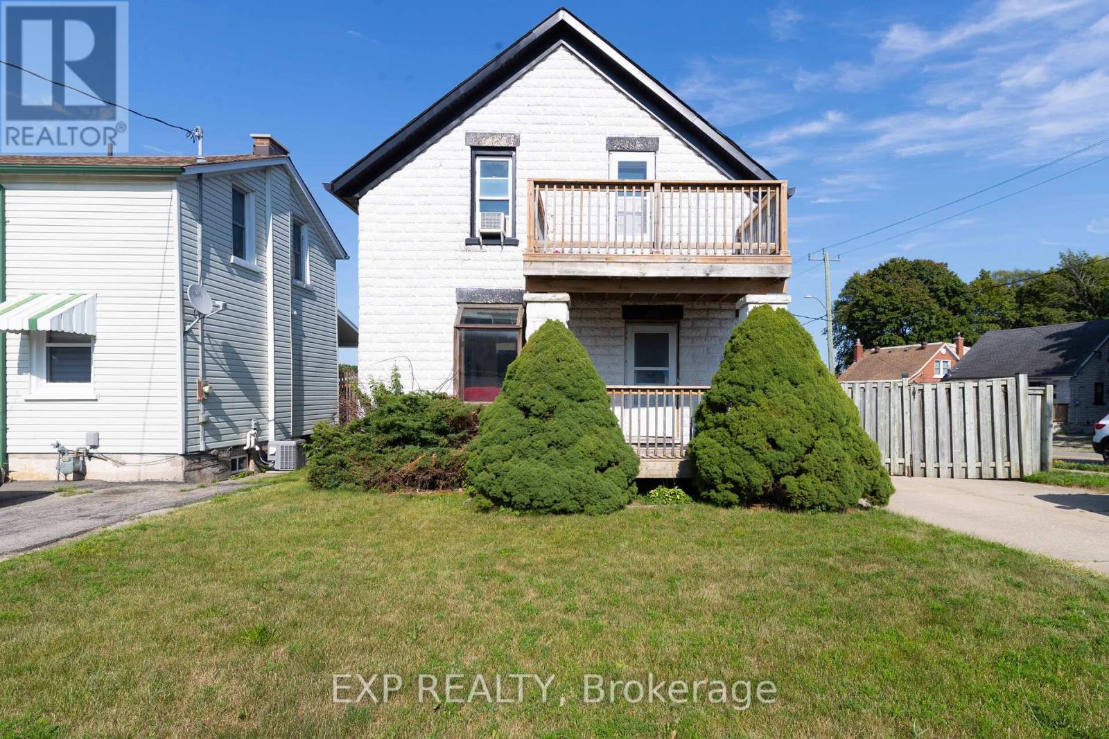 200 Lancaster St, Kitchener, ON N2H 4V1