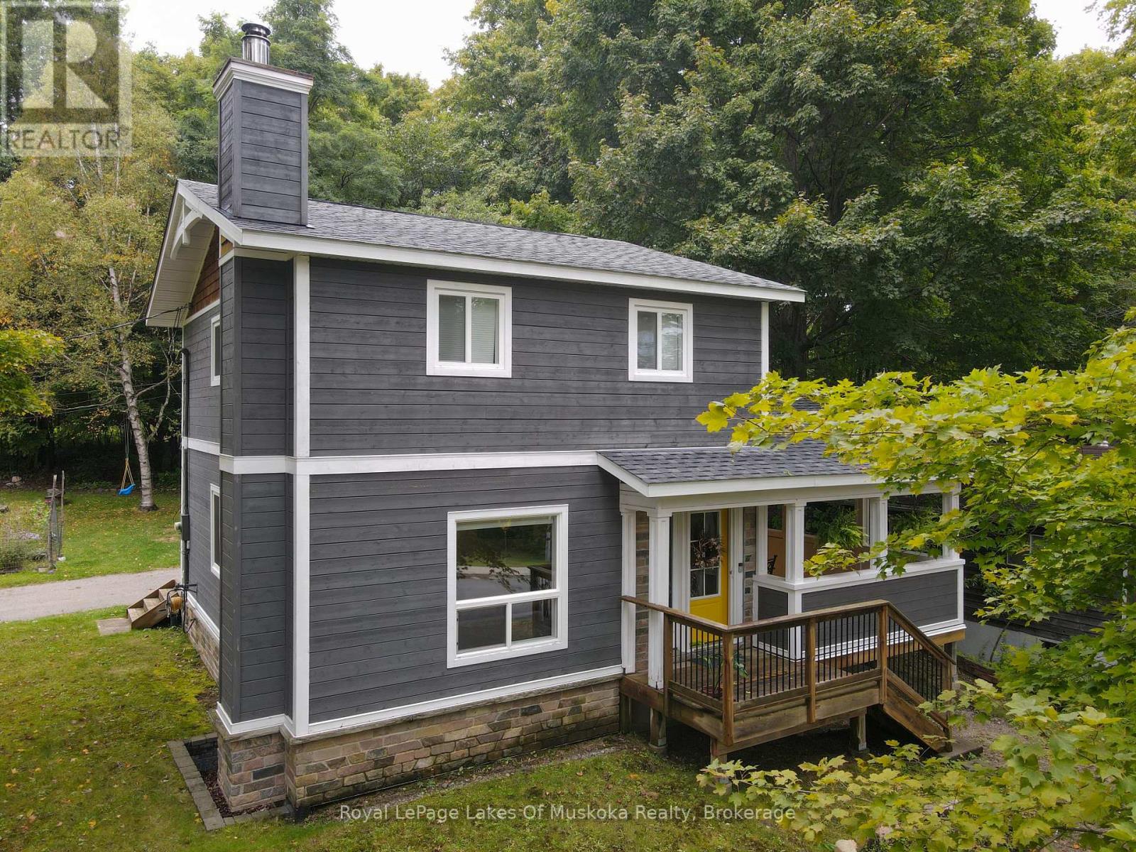 38 Florence St W, Huntsville, ON P1H 1V4