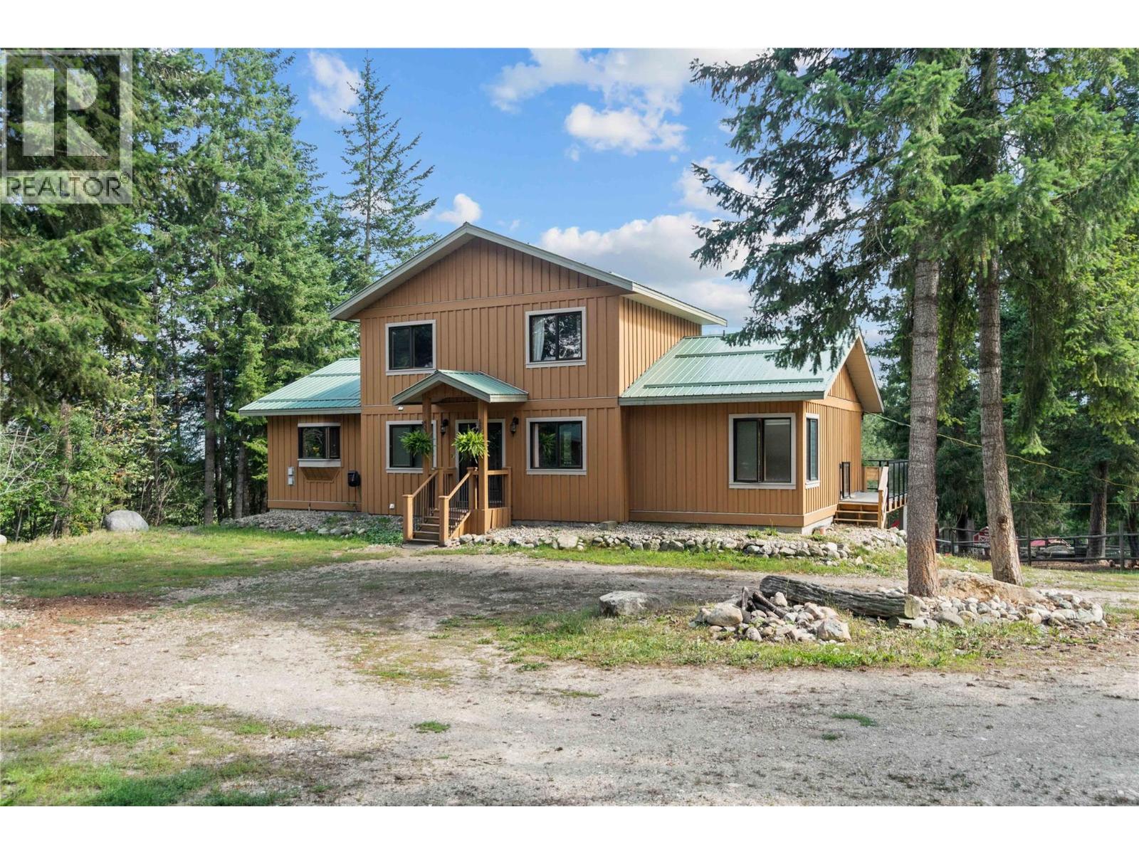 65 Furlong Rd, Enderby, BC V0E 1V3
