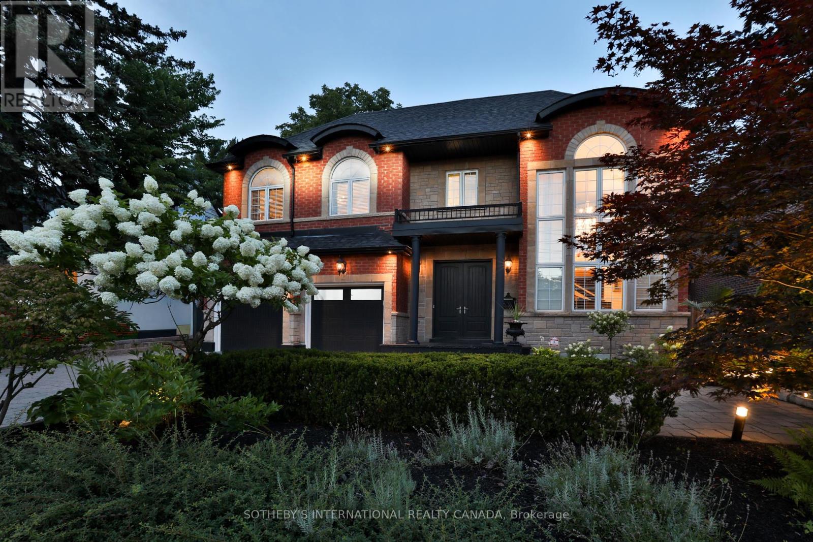 1437 Islington Ave, Toronto, ON M9A 3K8