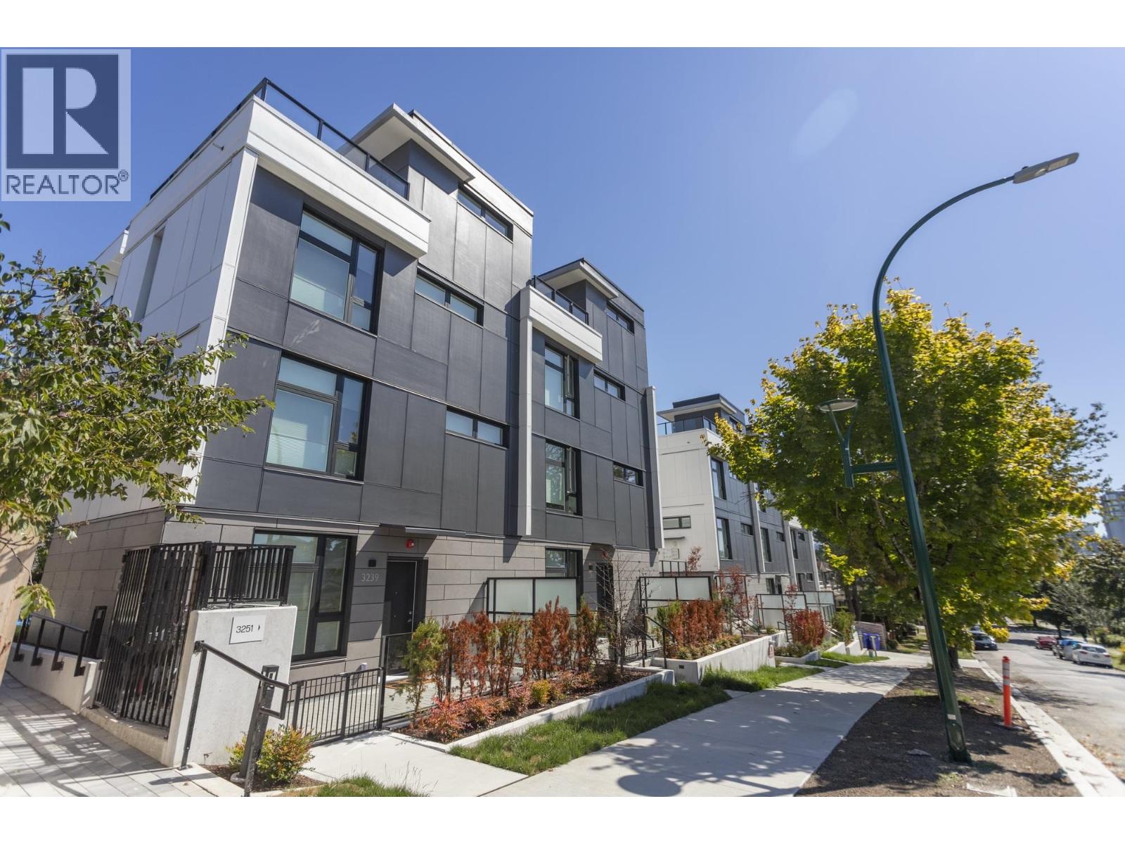 3249 Clive Ave, Vancouver, BC V5R 4V3