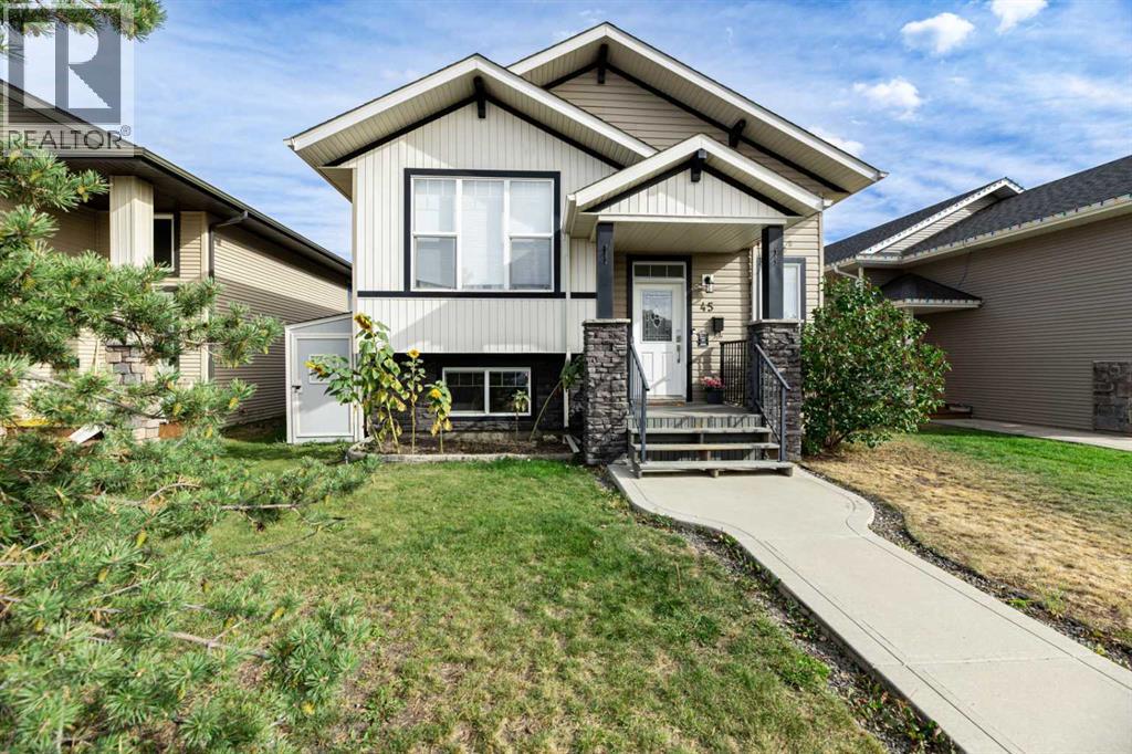 45 Coachman Way, Blackfalds, AB T4M 0A5