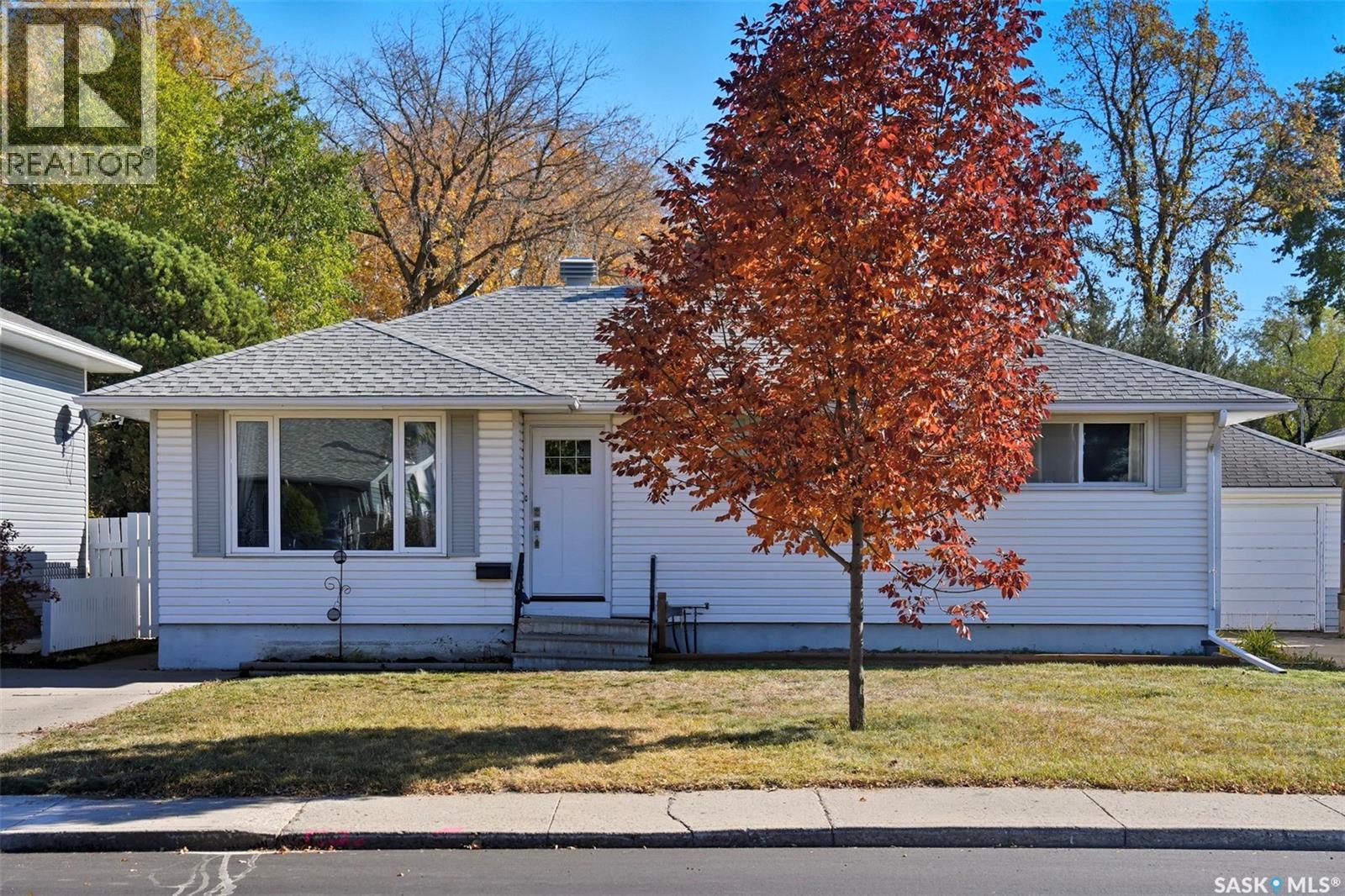 2615 Haultain Ave, Saskatoon, SK S7J 1R5